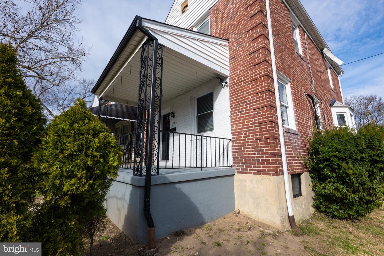 RAMBLEWOOD - Residential