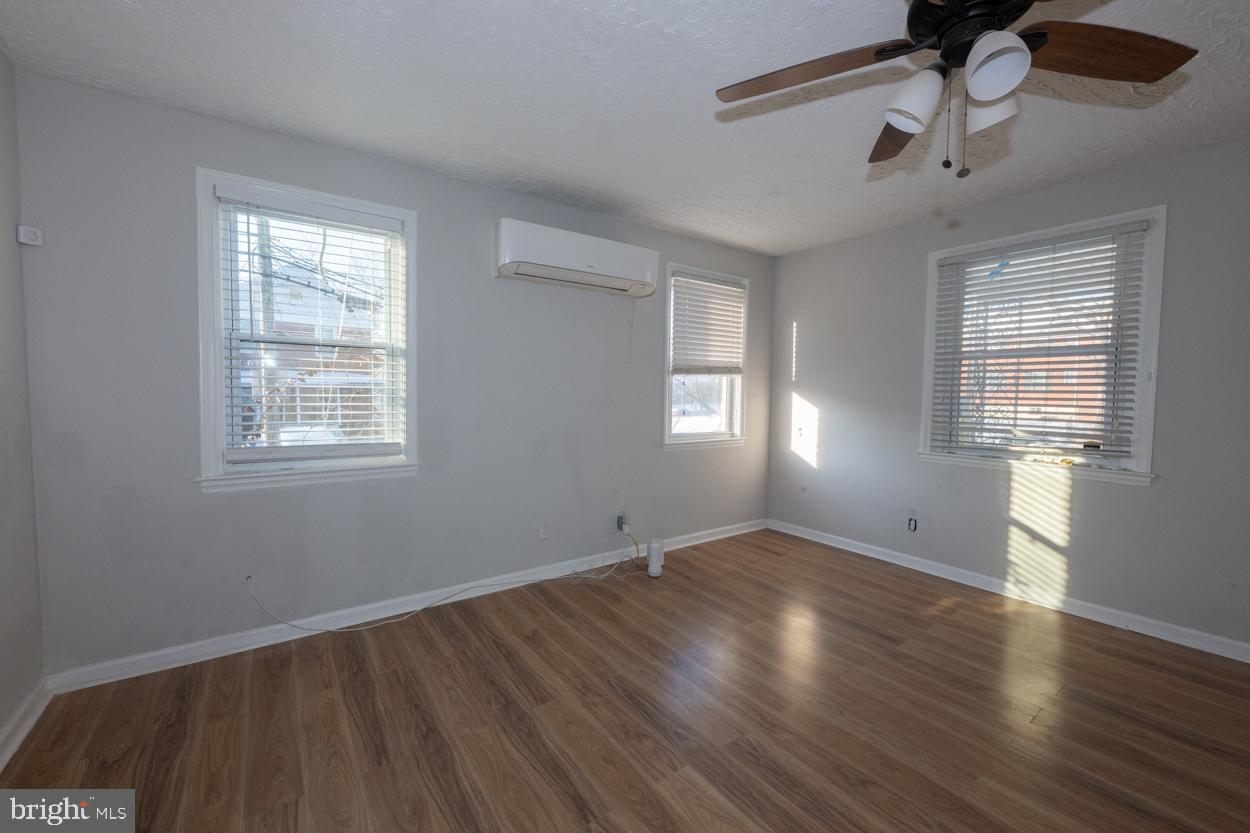 RAMBLEWOOD - Residential