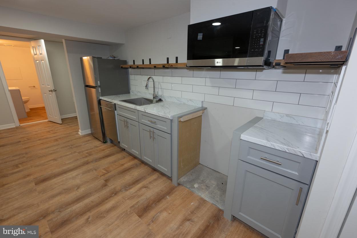 RAMBLEWOOD - Residential