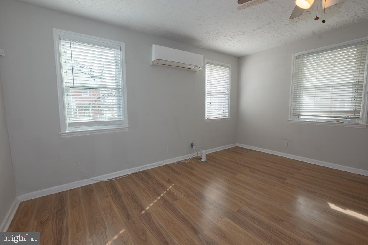 RAMBLEWOOD - Residential