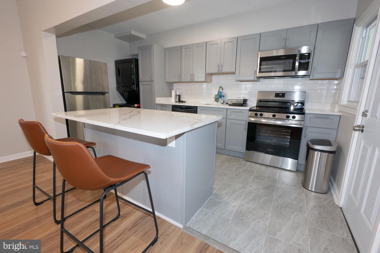 RAMBLEWOOD - Residential