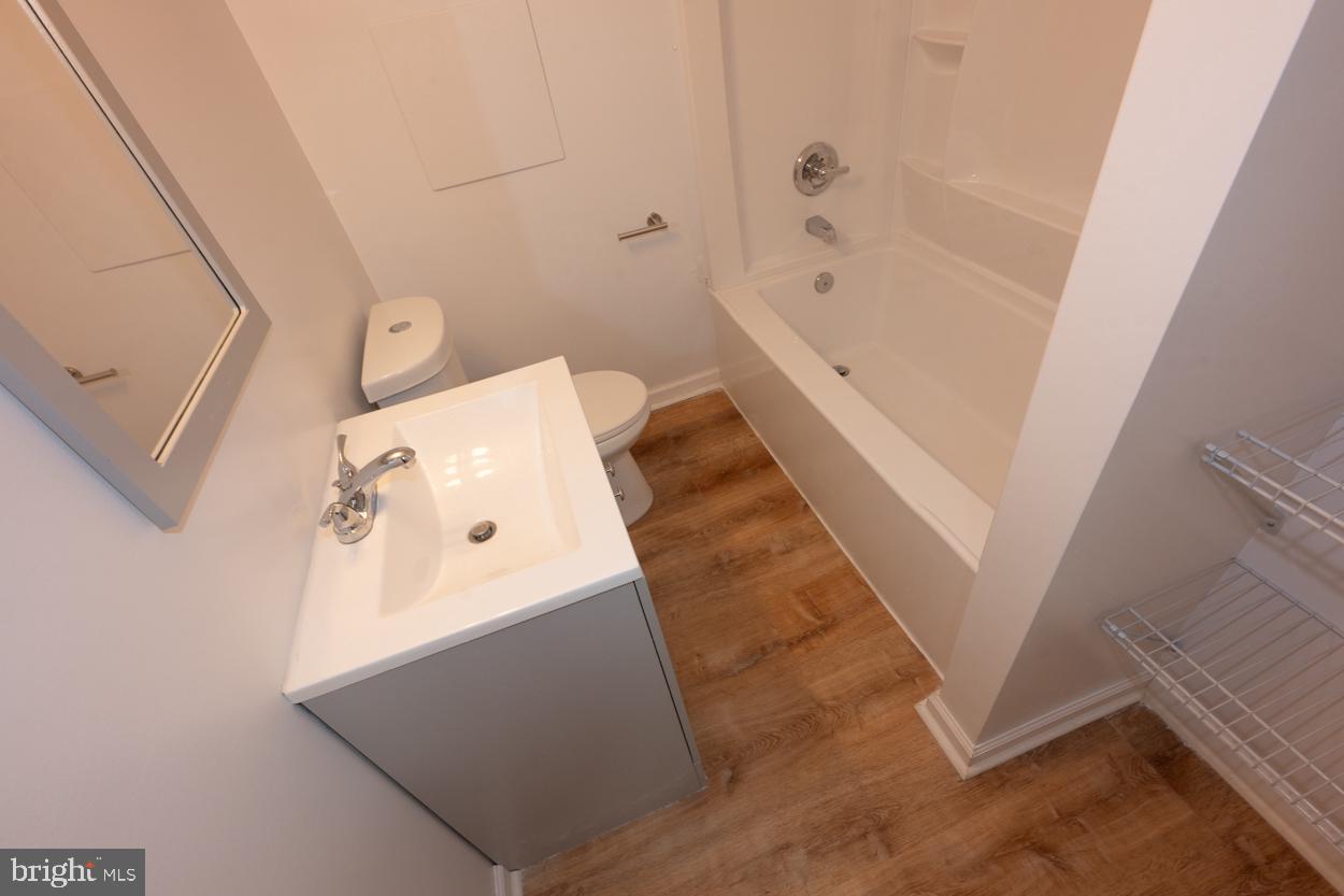 RAMBLEWOOD - Residential