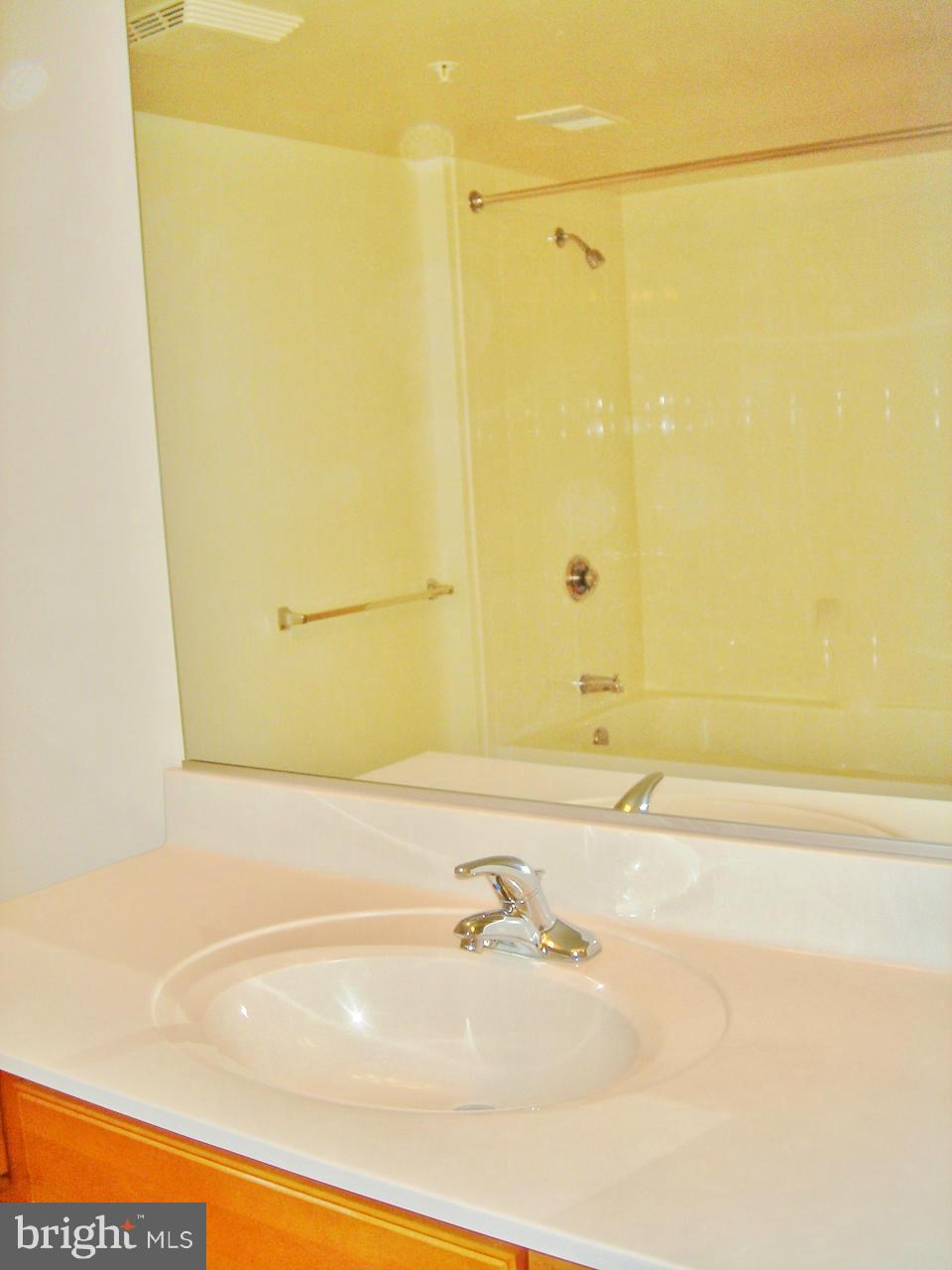 INNER HARBOR - Residential Lease