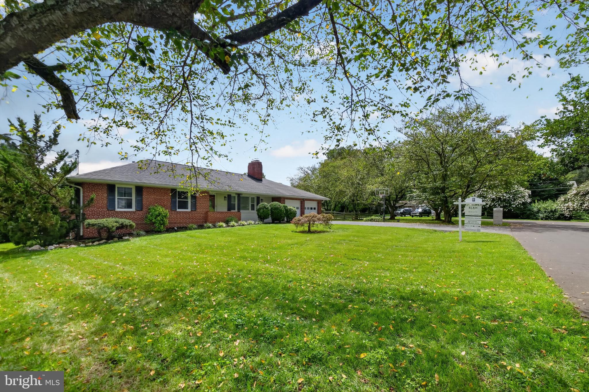 2901 FRANCIS DRIVE