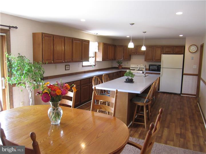 DURHAM VILLAGE - Residential