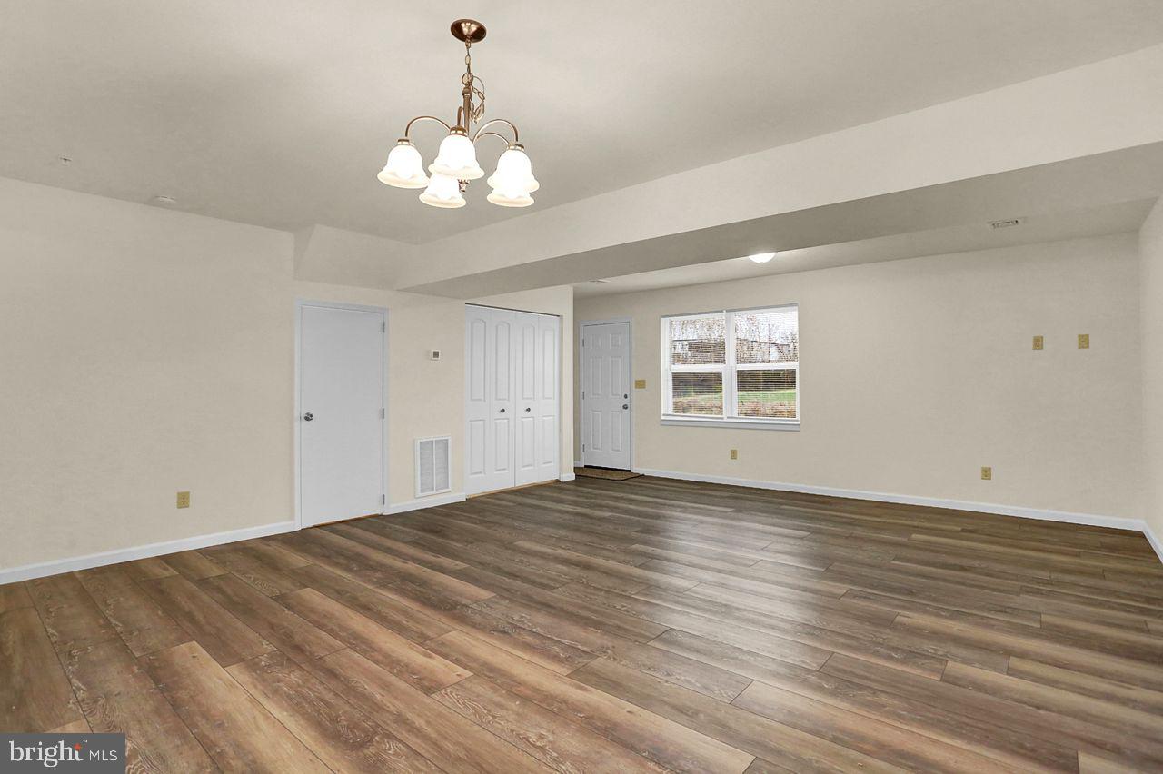 MILL CREEK ACRES - Residential