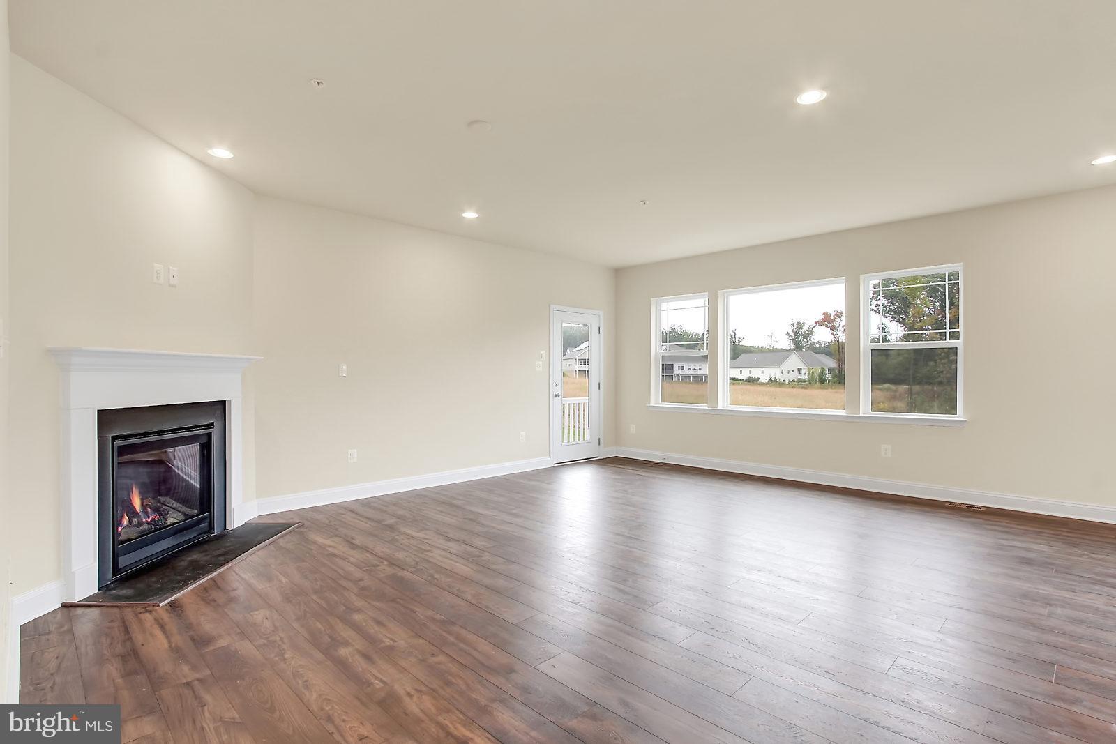 THE RESIDENCES AT BULLE ROCK SINGLES - Residential