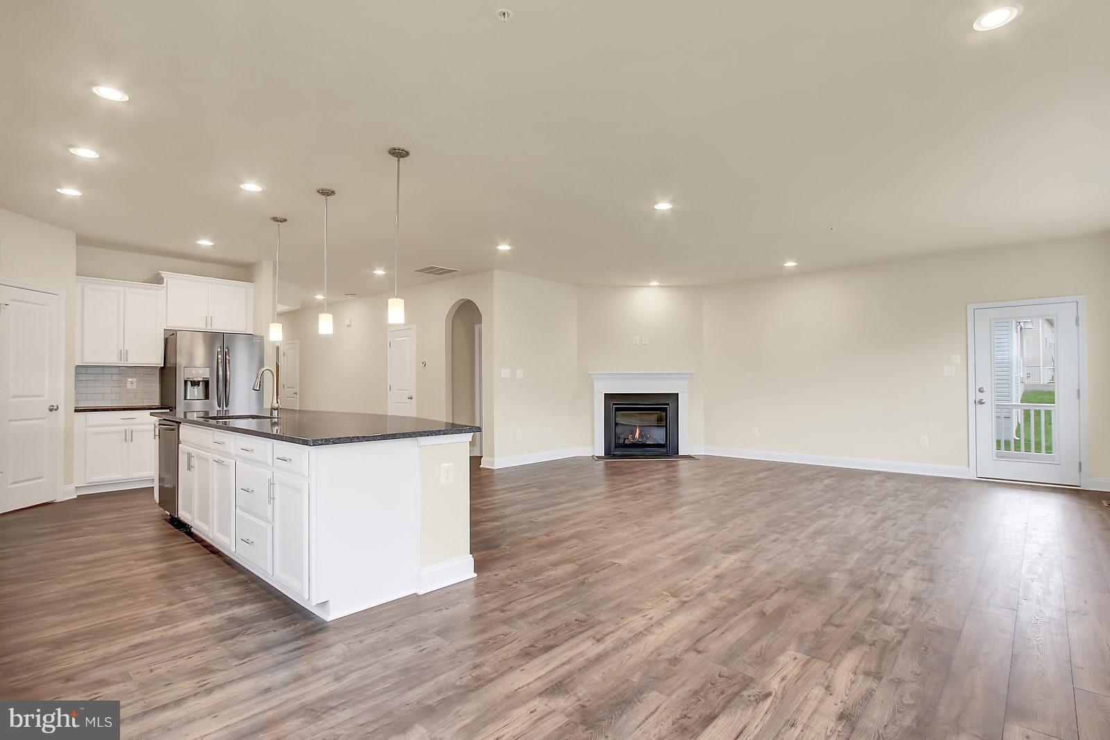 THE RESIDENCES AT BULLE ROCK SINGLES - Residential