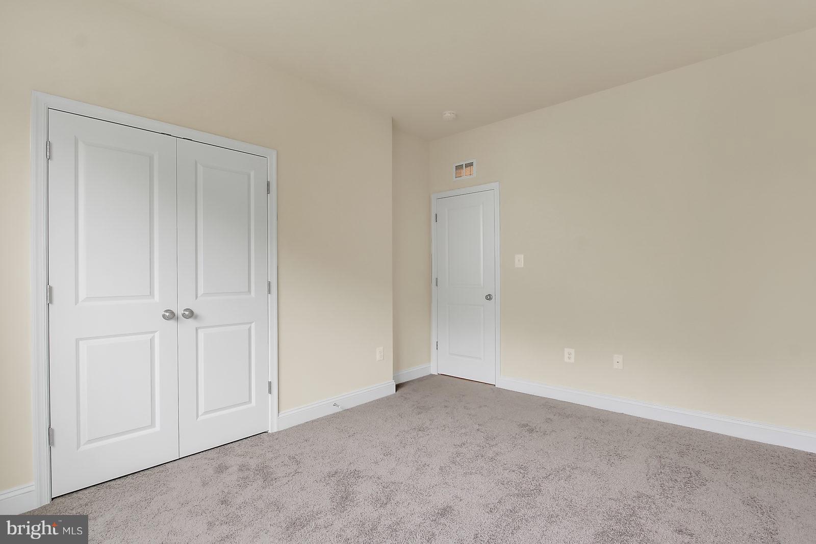 THE RESIDENCES AT BULLE ROCK SINGLES - Residential