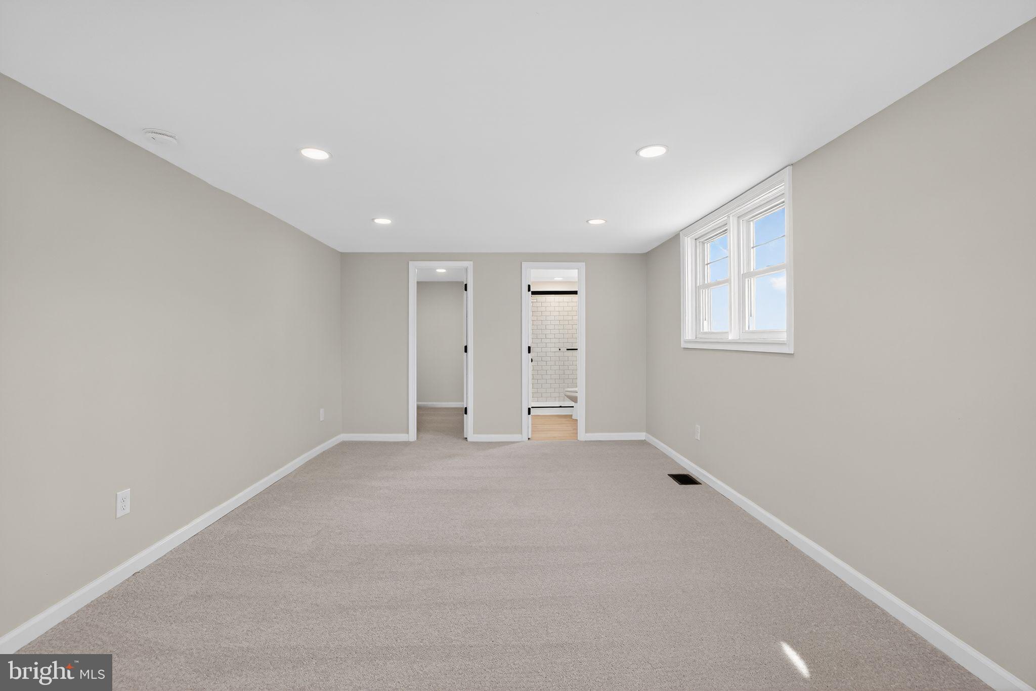 EAGLE VIEW - Residential