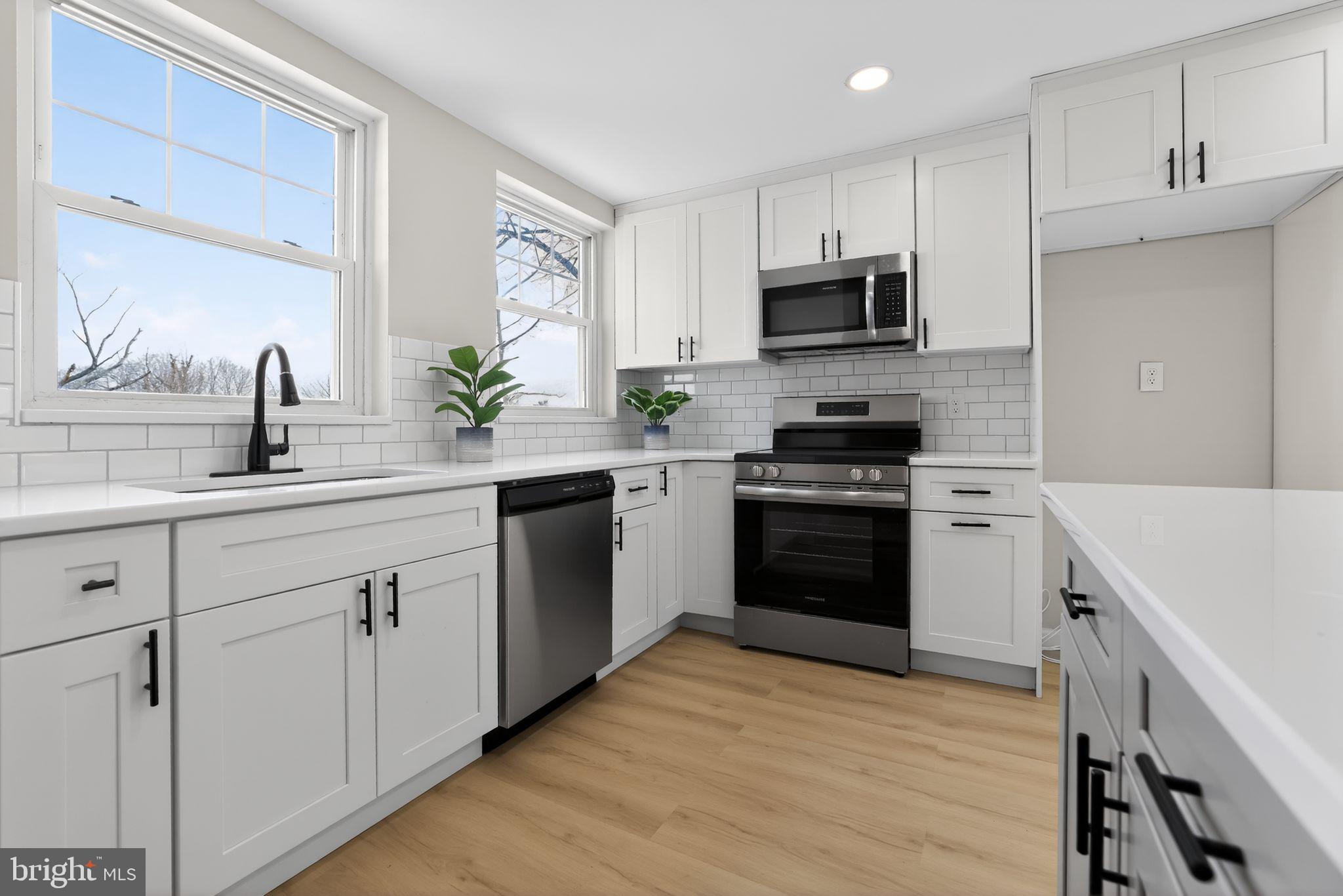 EAGLE VIEW - Residential