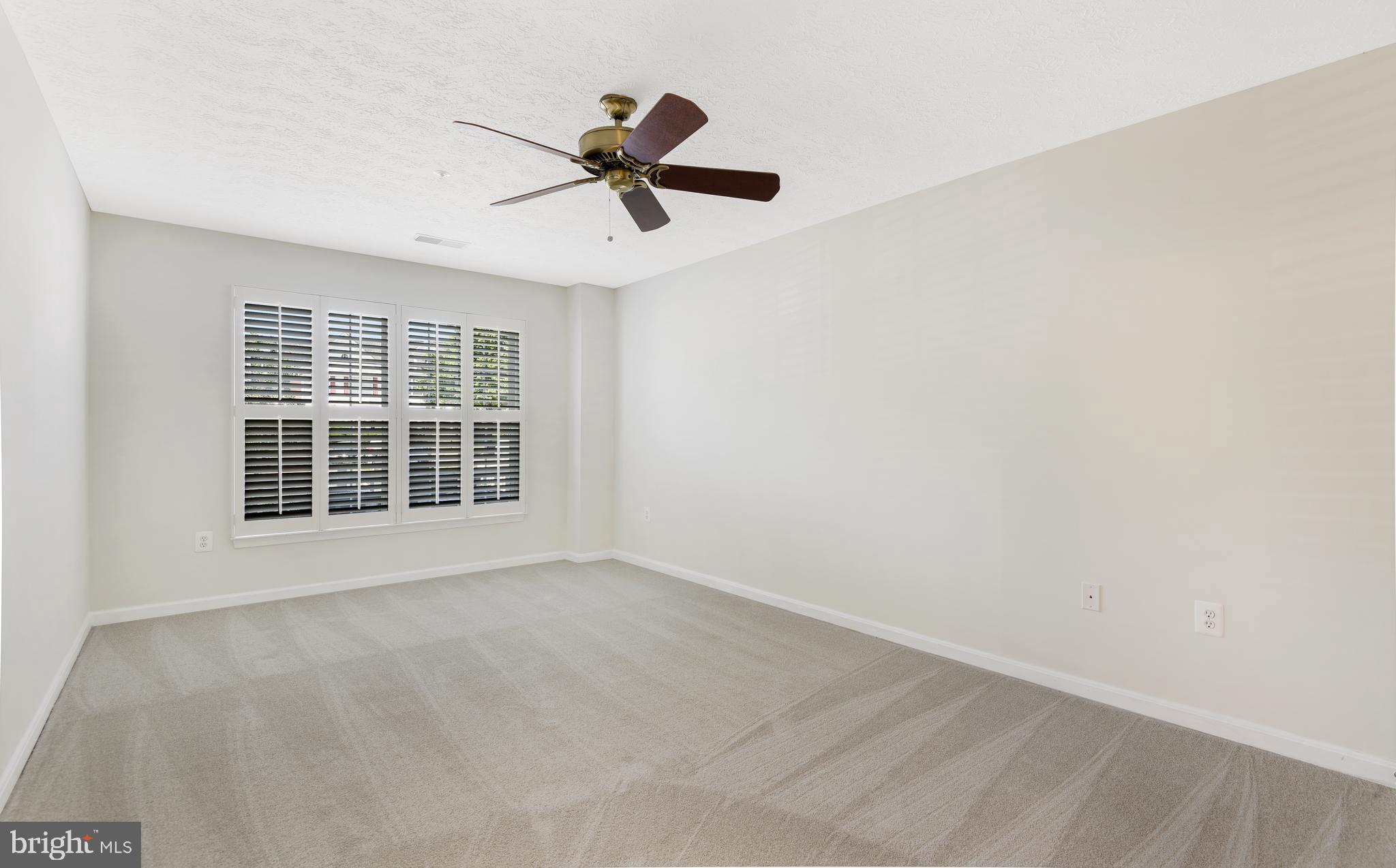 WINDGATE CONDO - Residential