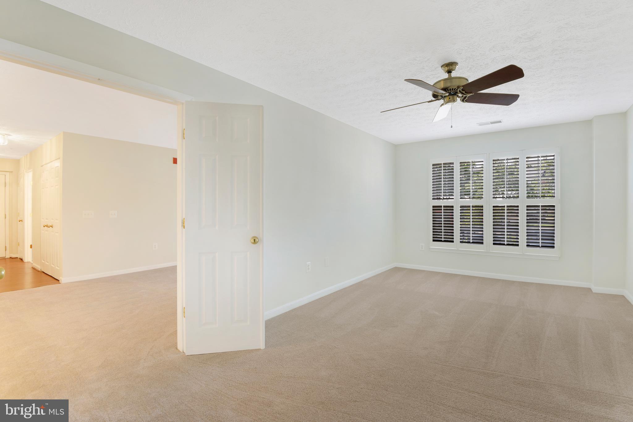 WINDGATE CONDO - Residential