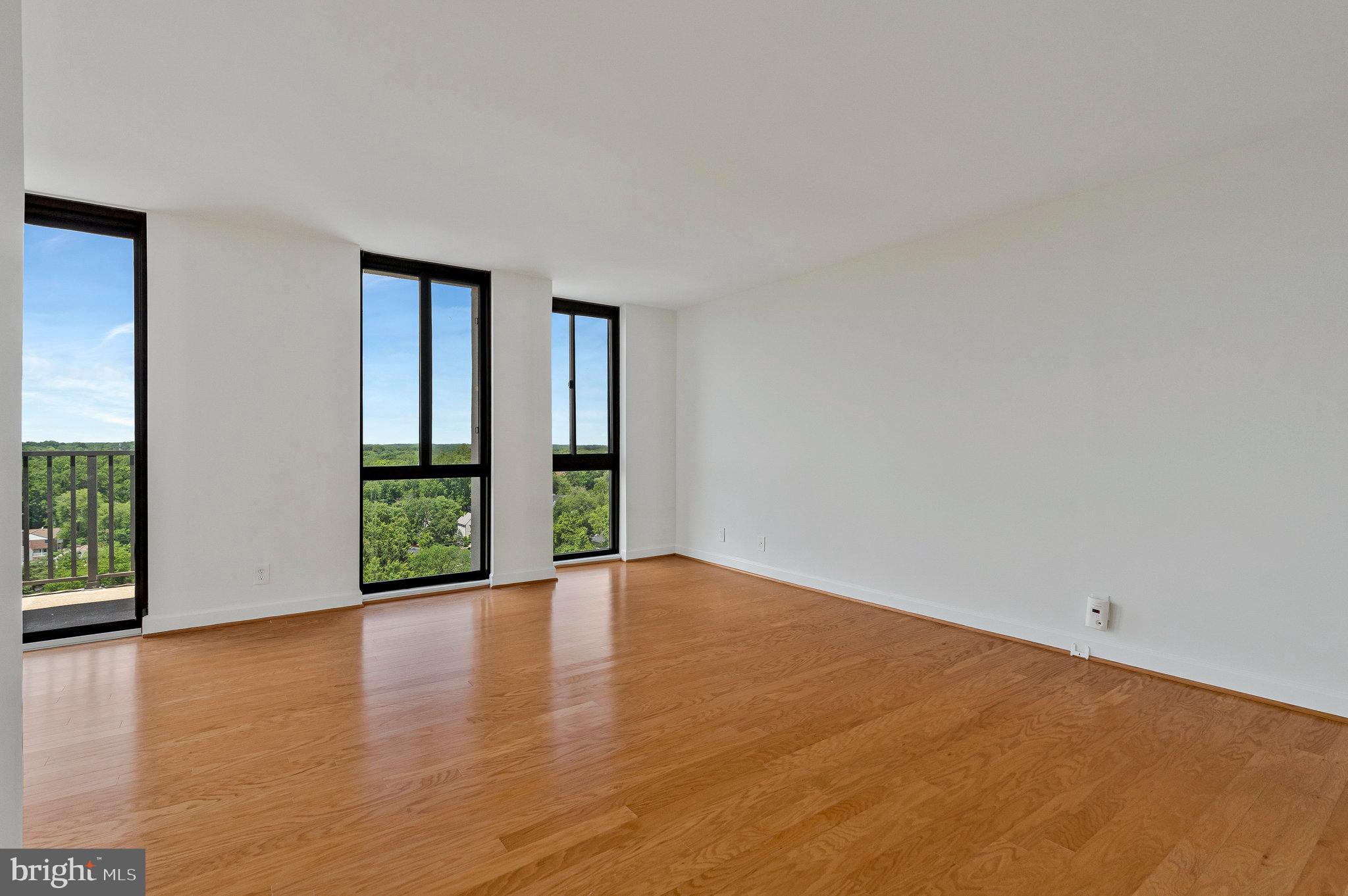 MCLEAN HOUSE NORTH - Residential