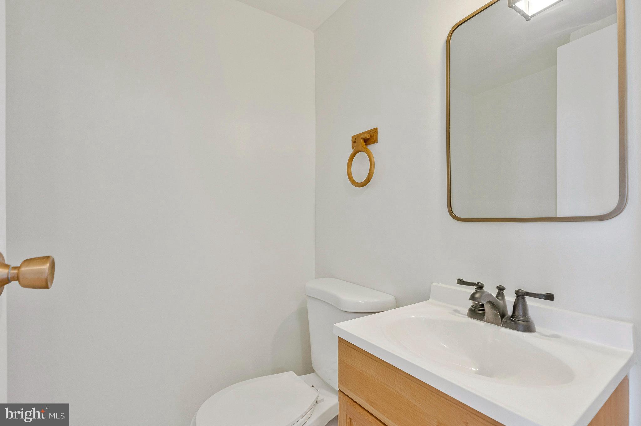 MCLEAN HOUSE NORTH - Residential