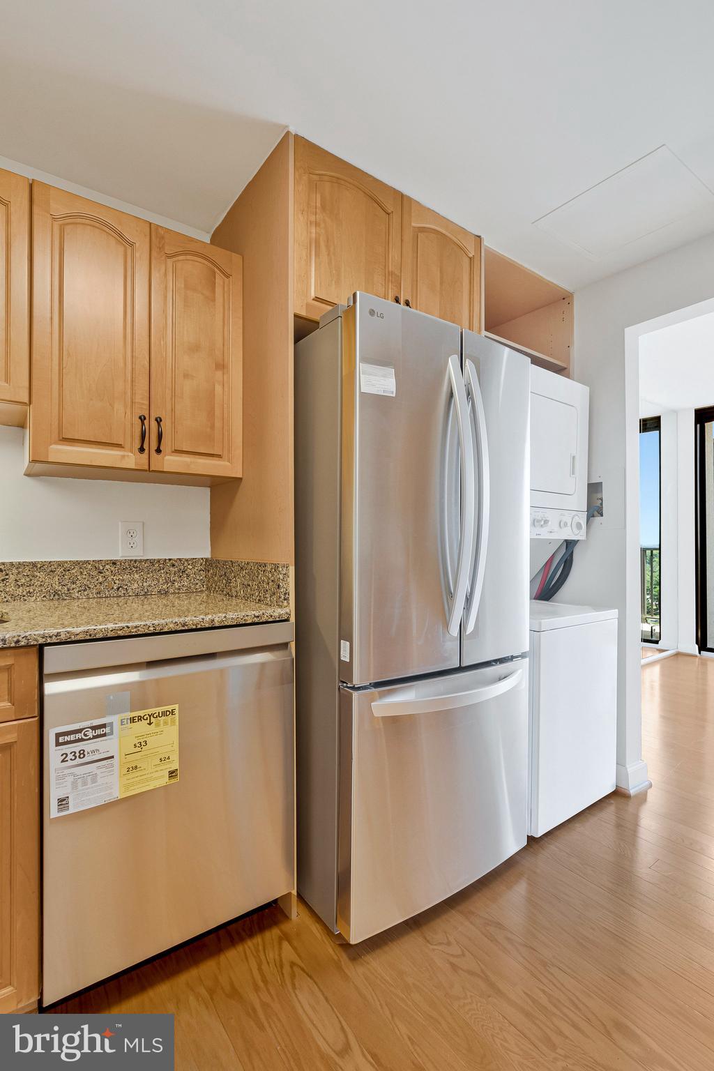 MCLEAN HOUSE NORTH - Residential