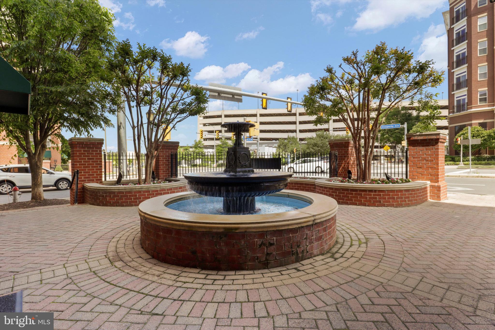 HALSTEAD AT THE METRO - Residential