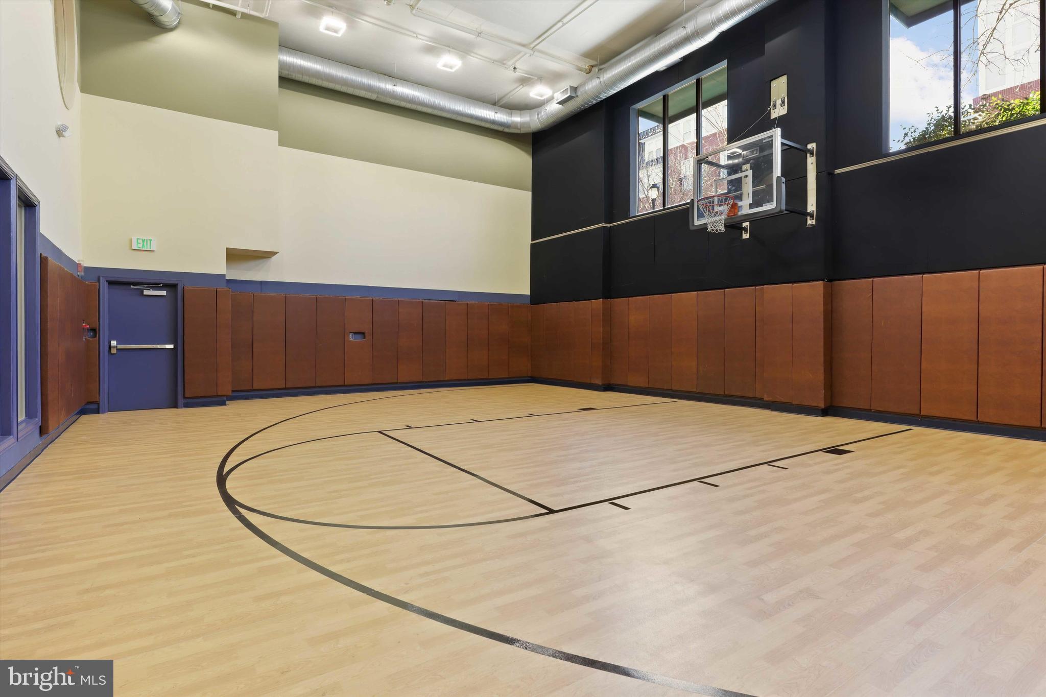 HALSTEAD AT THE METRO - Residential