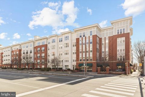2655 PROSPERITY AVENUE 449 FAIRFAX VA 22031