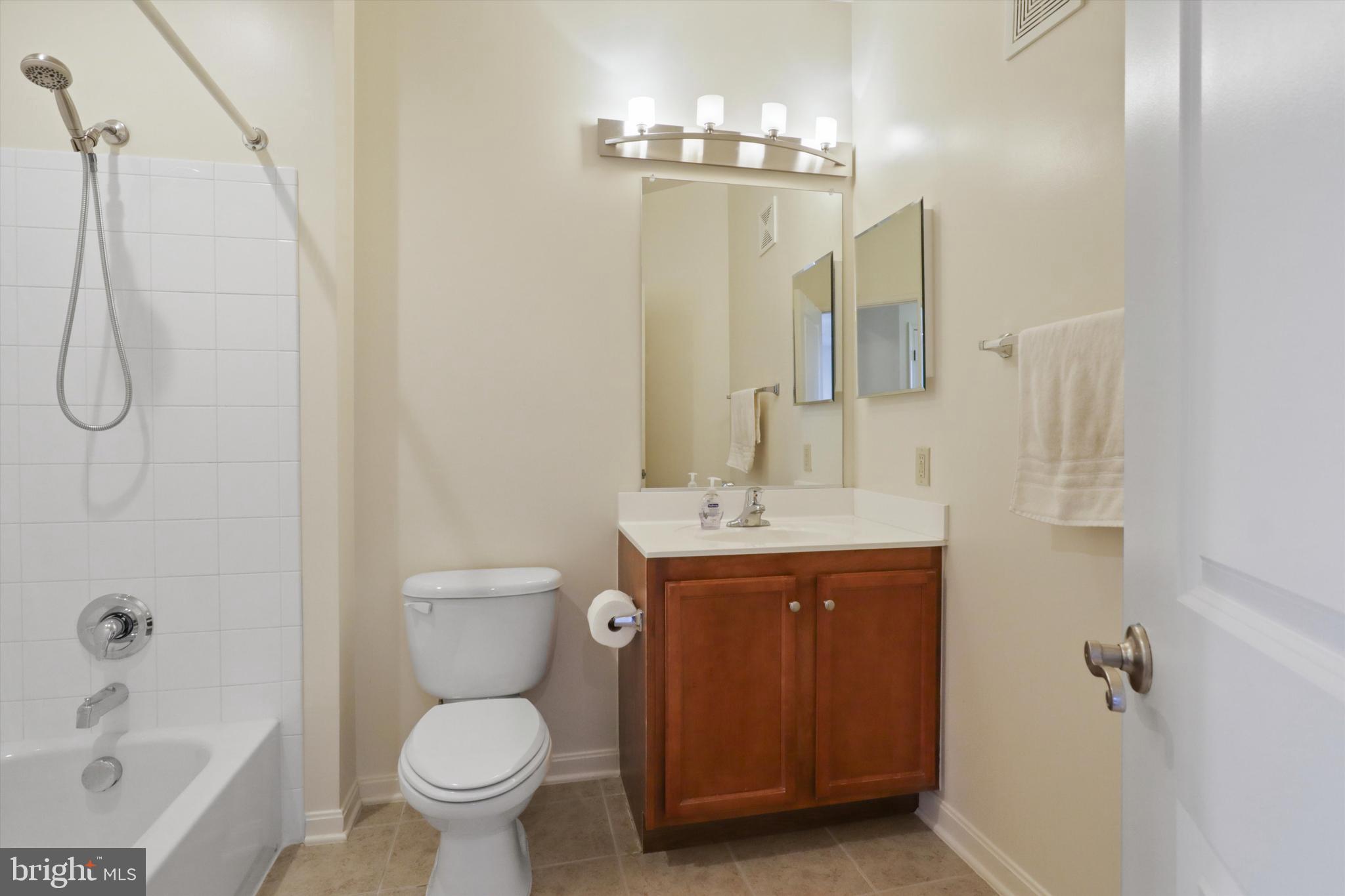 HALSTEAD AT THE METRO - Residential