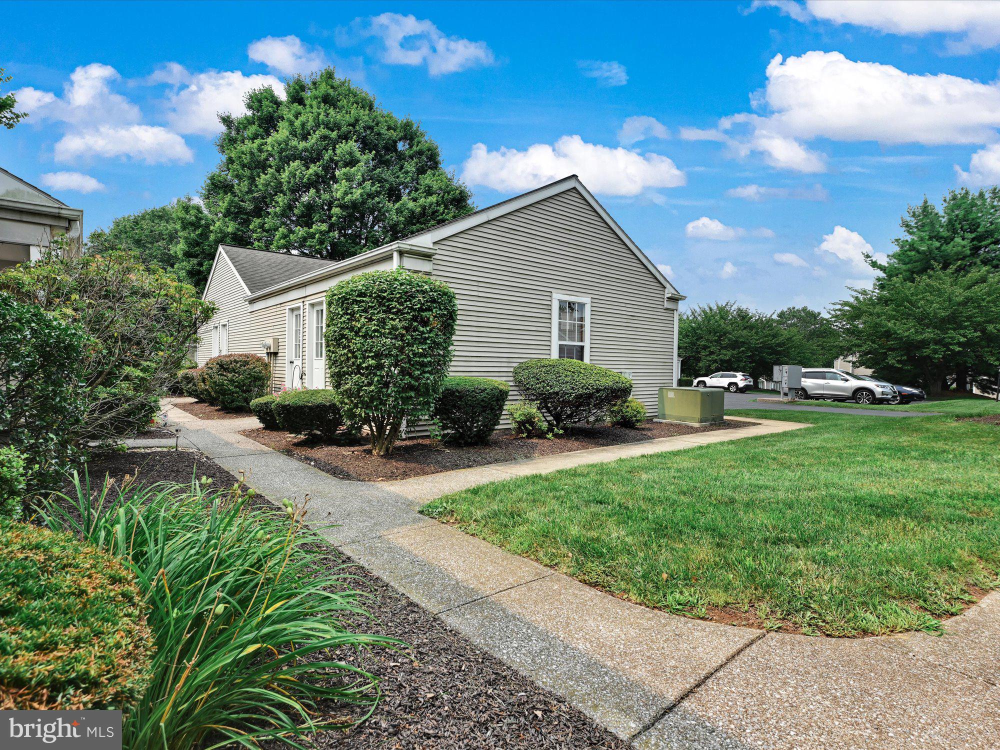 ROCKLEDGE - Residential