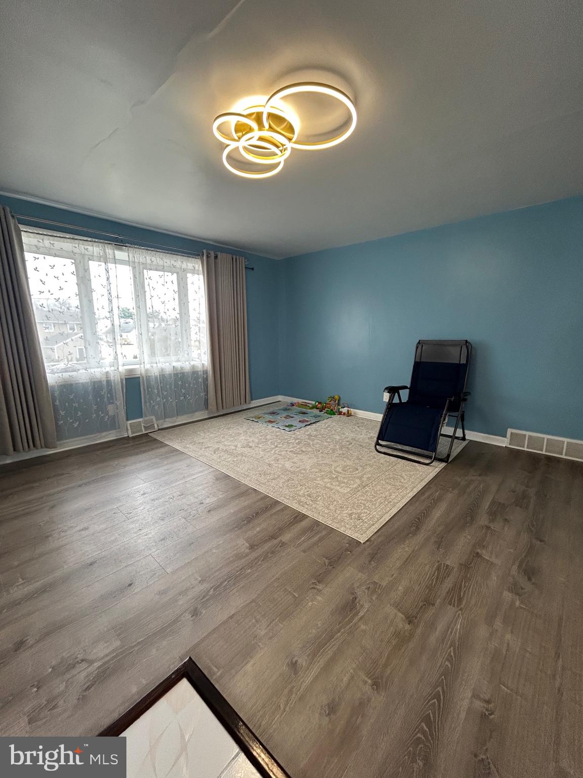 PINE VALLEY - Residential