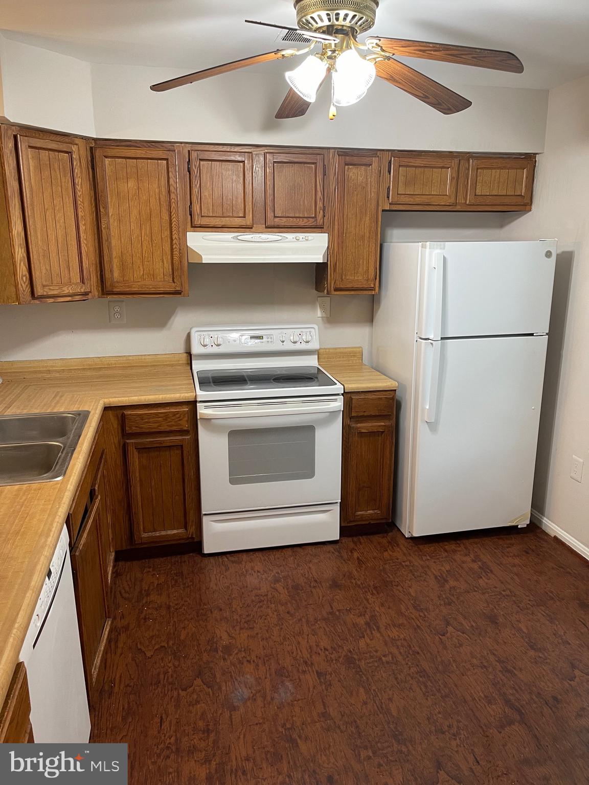 AVONSHIRE - Residential Lease