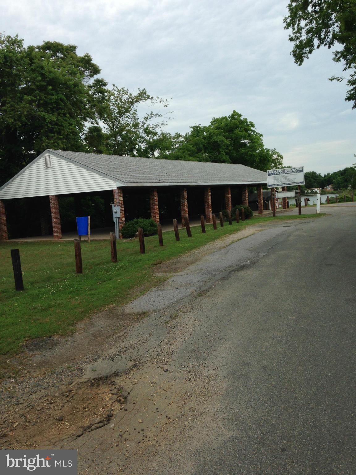 GOLDEN BEACH - Residential Lease