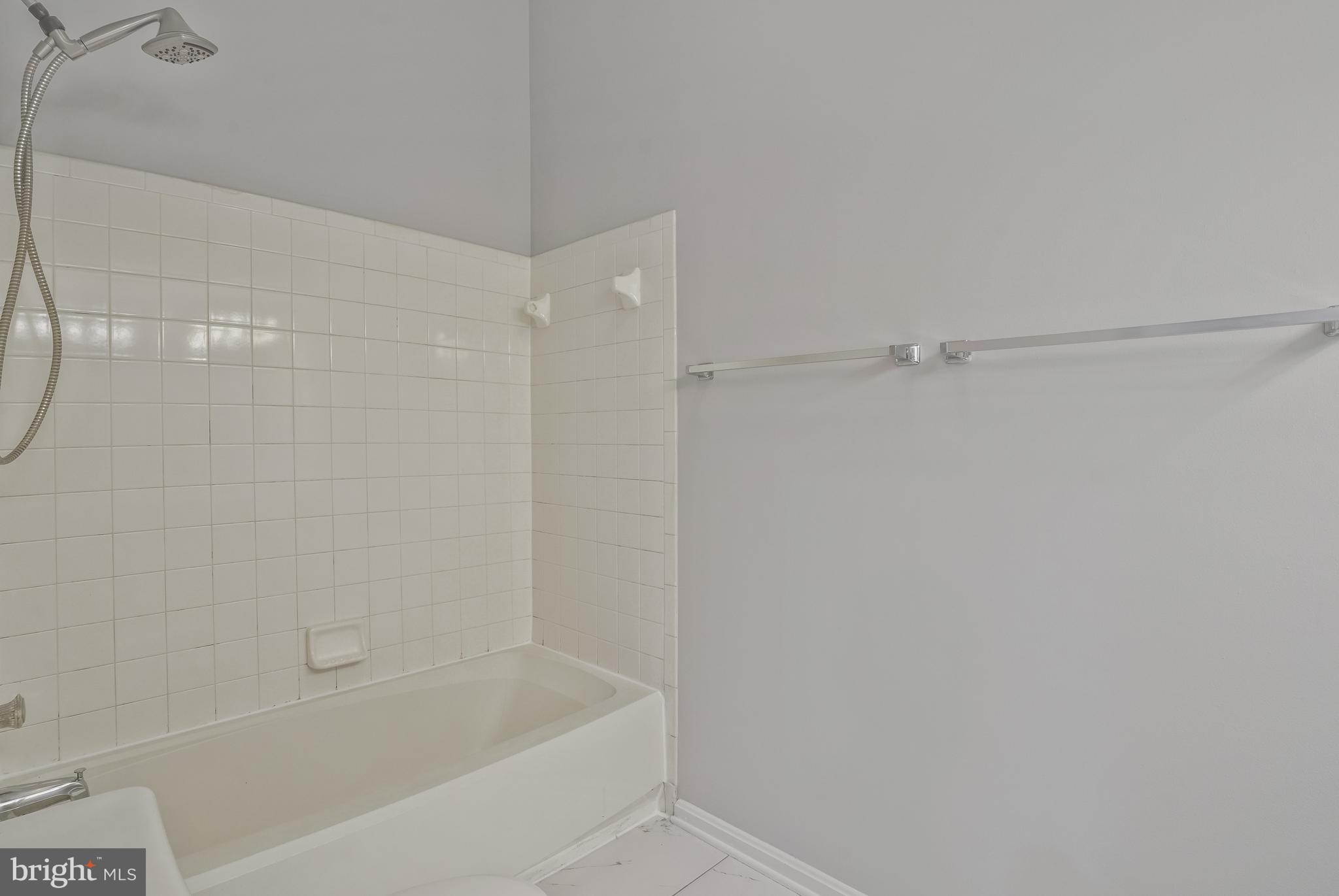 KINGSTOWNE - Residential