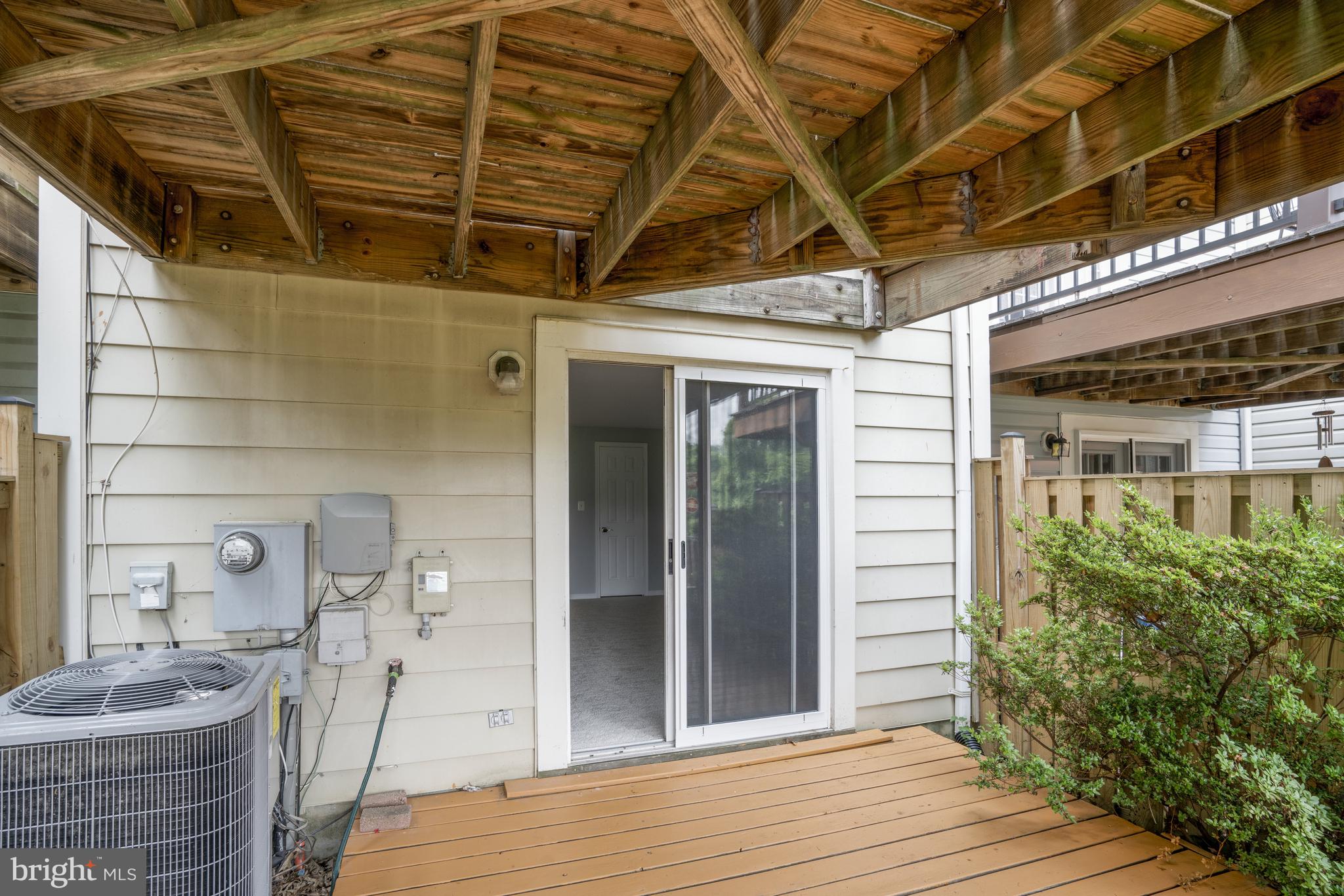 KINGSTOWNE - Residential