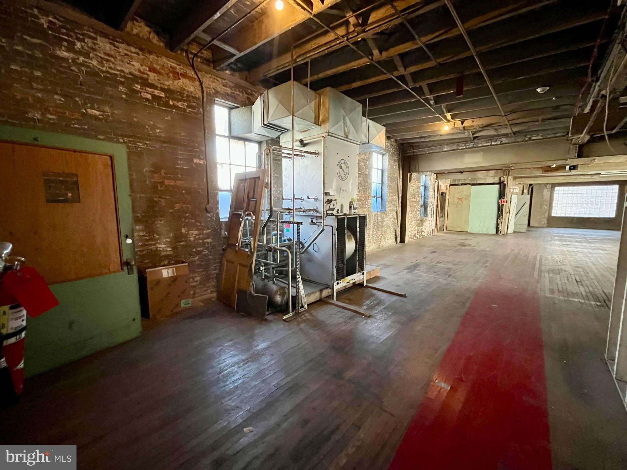 MOUNT VERNON - Commercial Sale