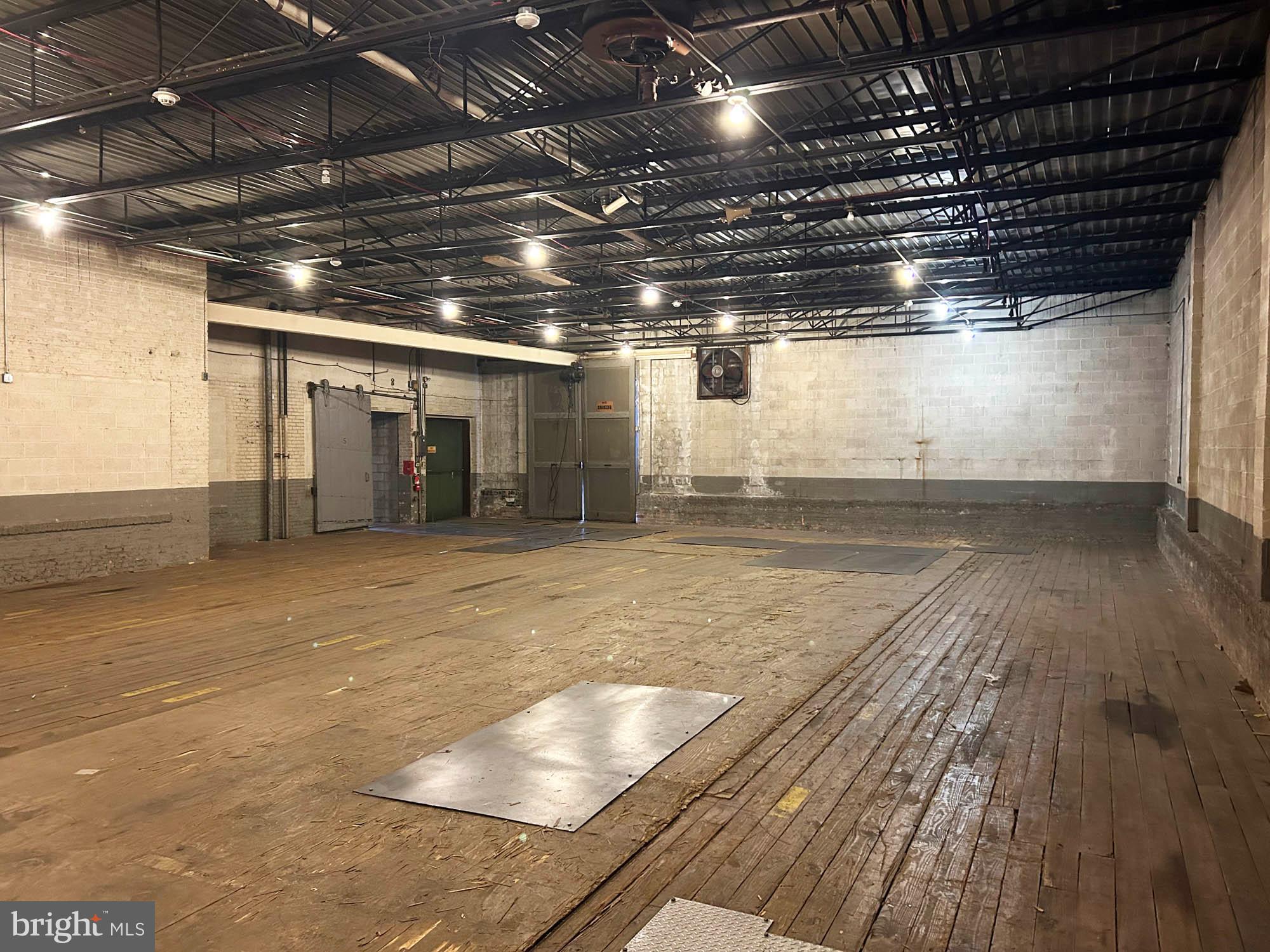 MOUNT VERNON - Commercial Sale