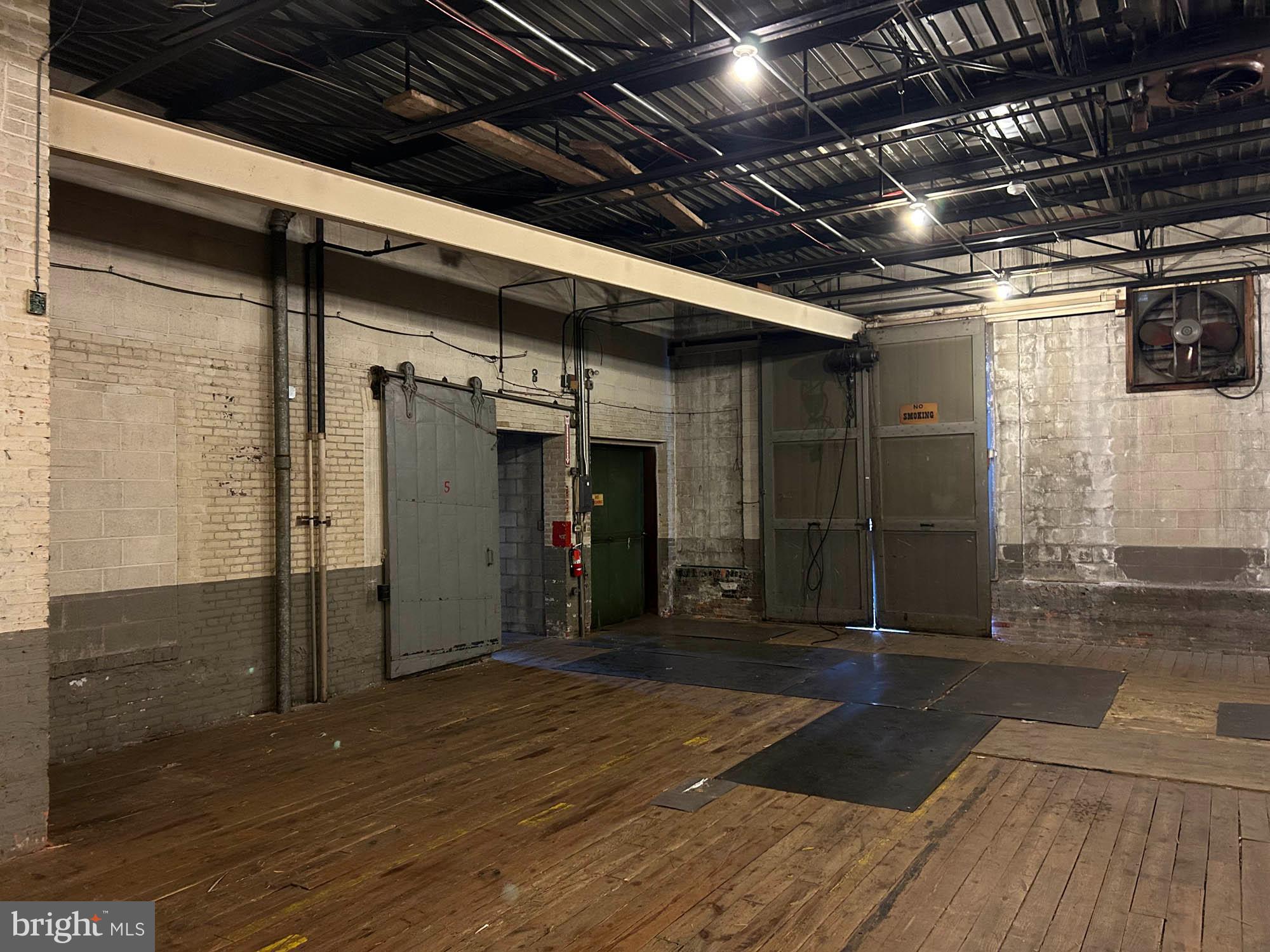 MOUNT VERNON - Commercial Sale