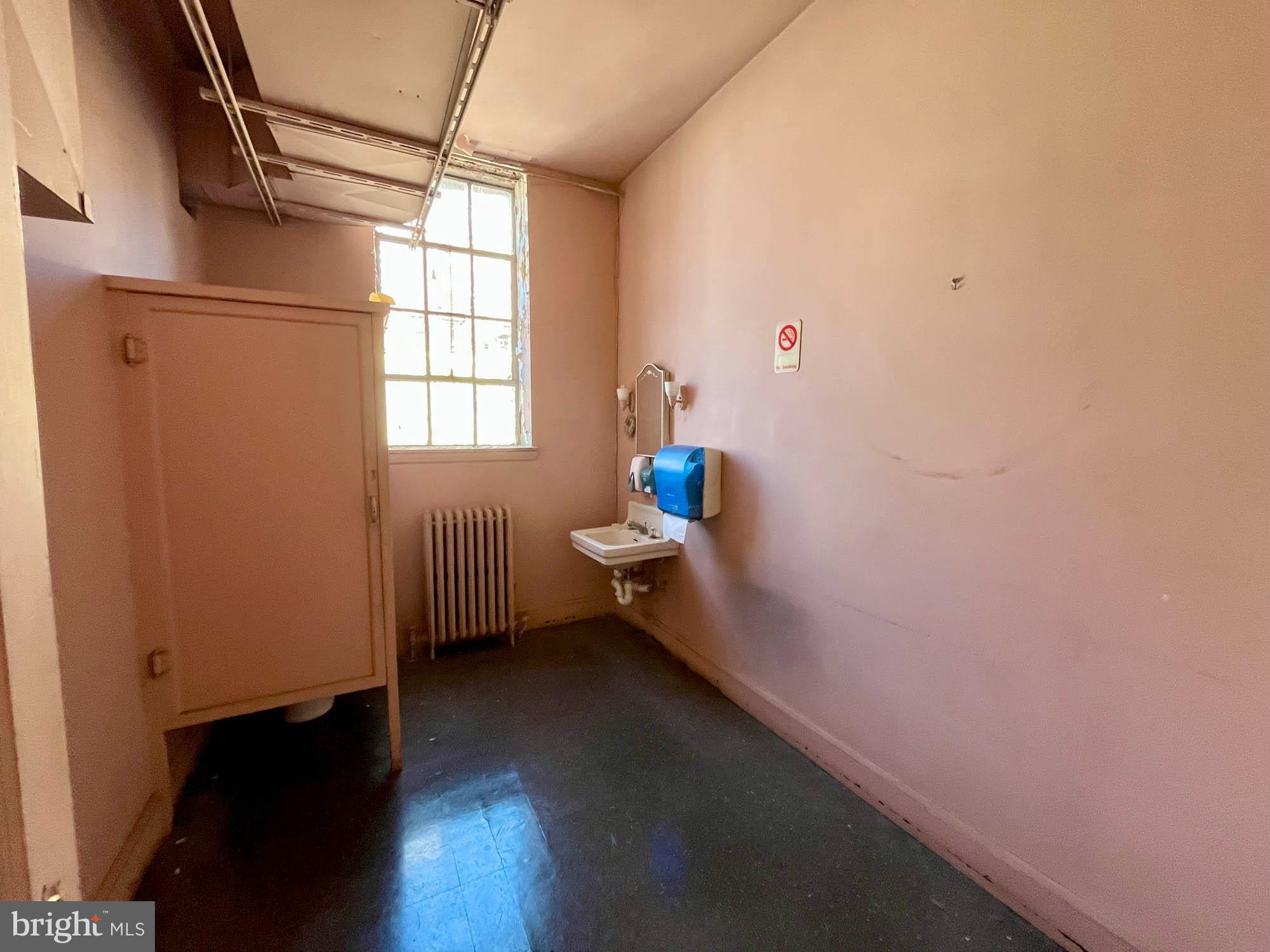 MOUNT VERNON - Commercial Sale