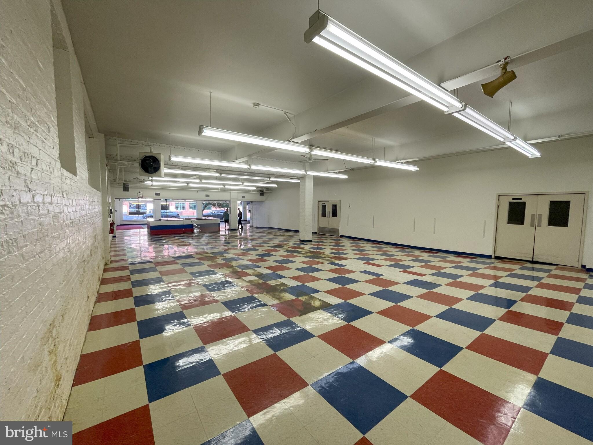 MOUNT VERNON - Commercial Sale