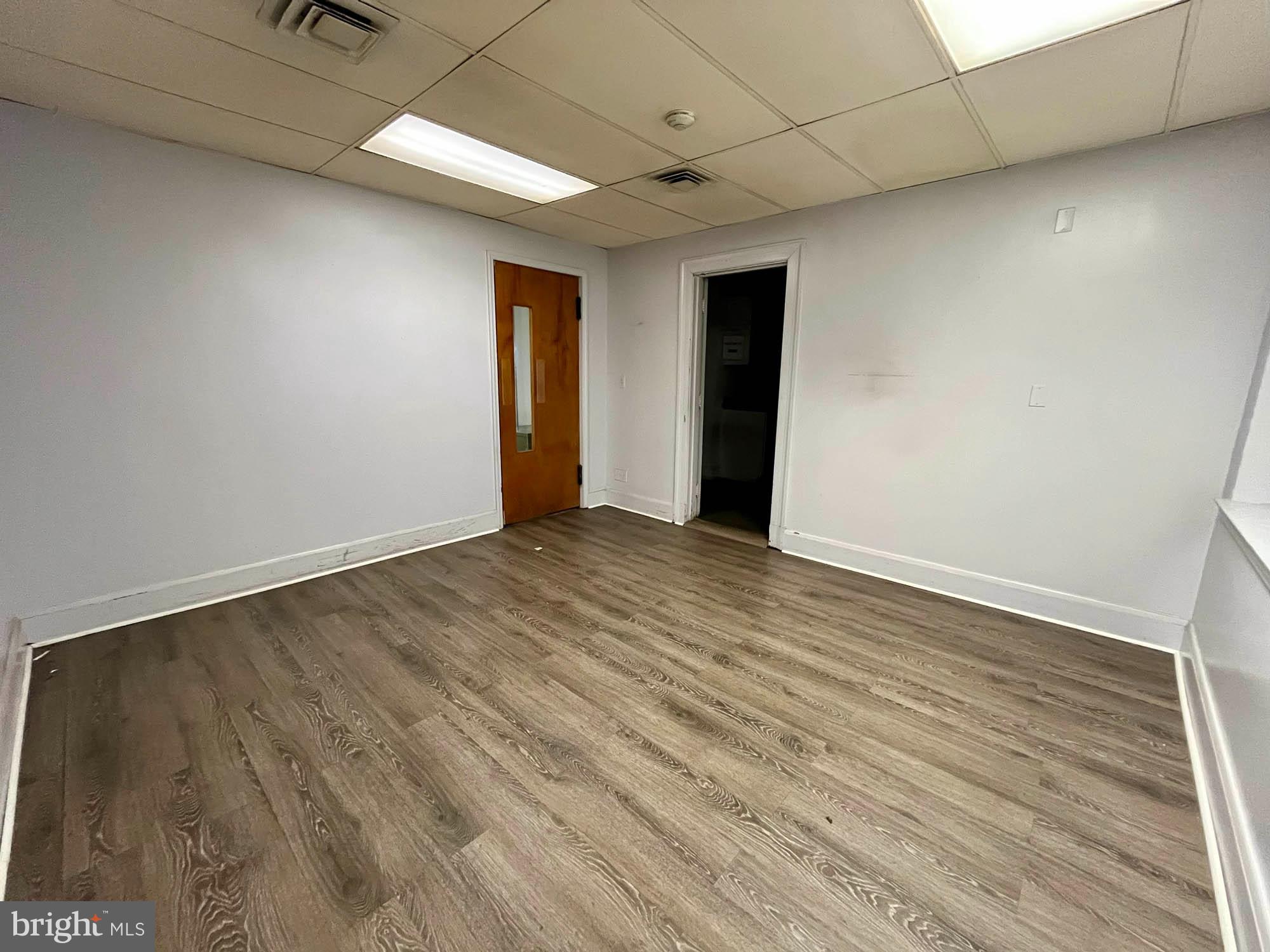 MOUNT VERNON - Commercial Sale