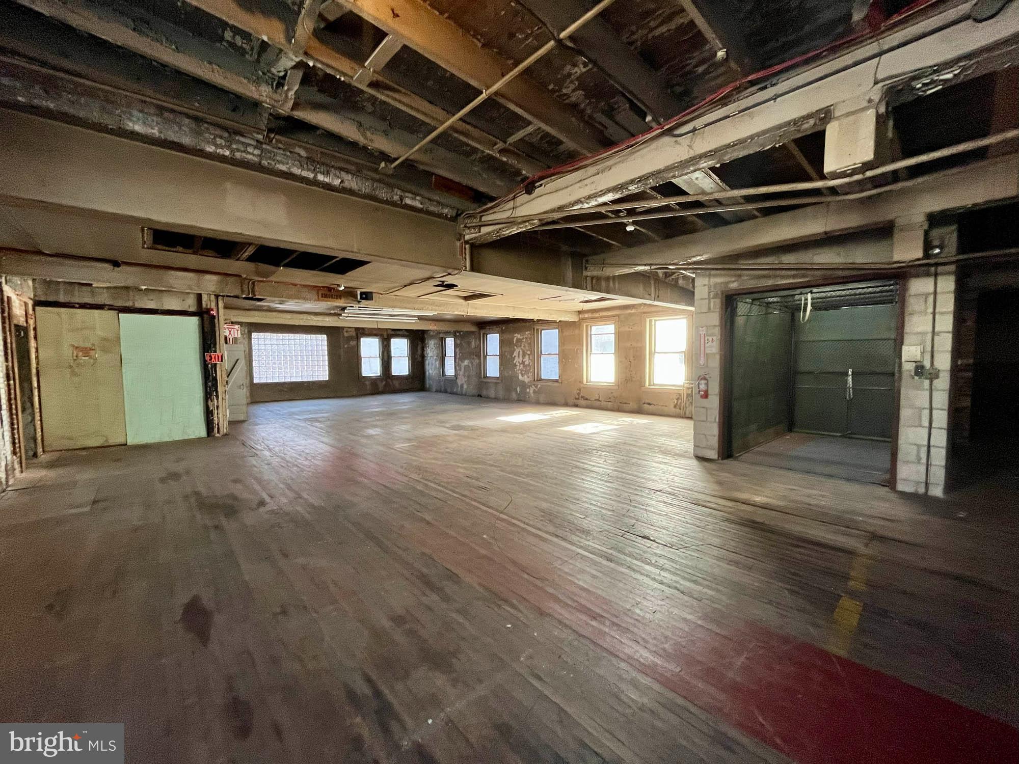 MOUNT VERNON - Commercial Sale