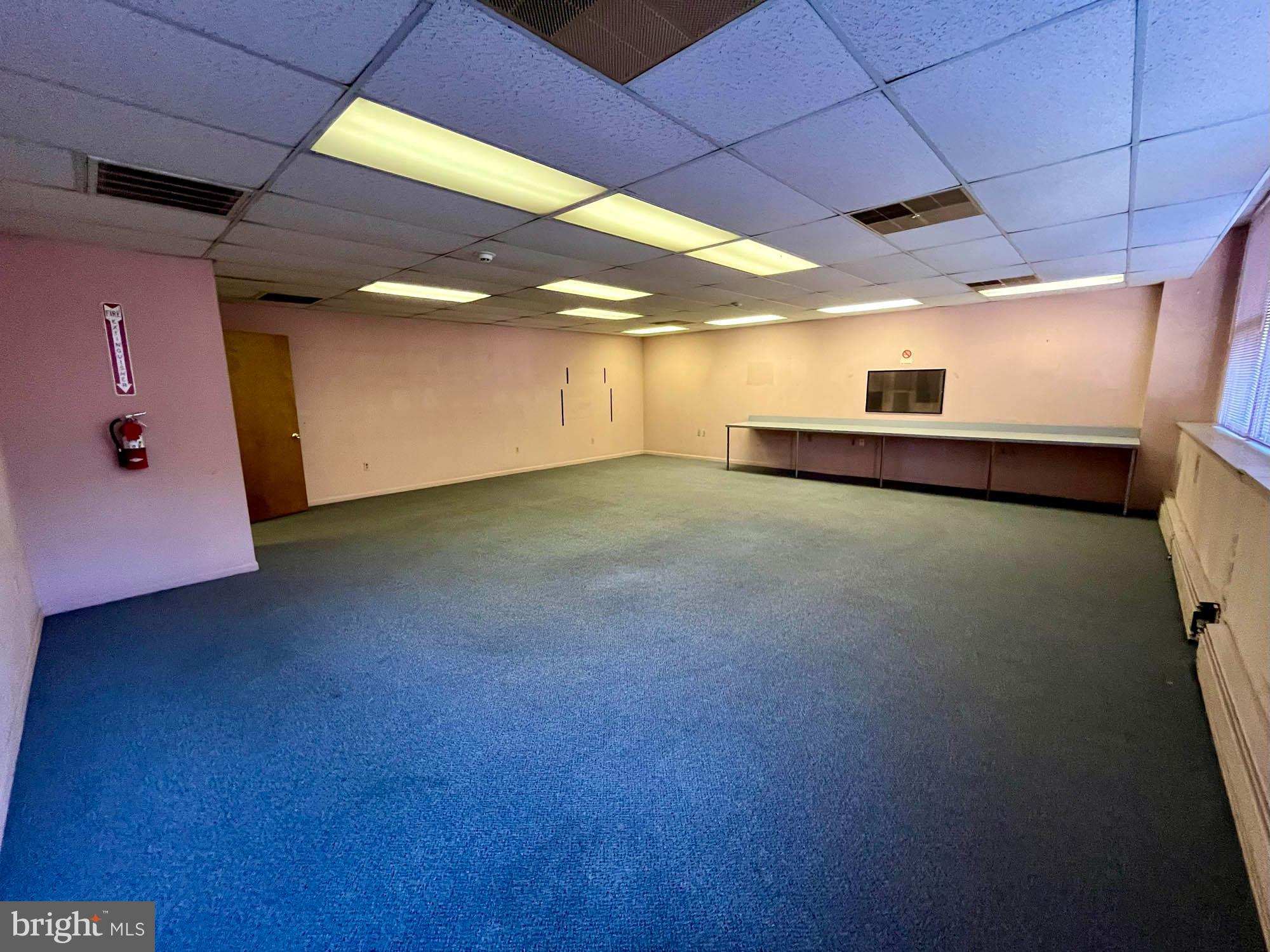 MOUNT VERNON - Commercial Sale