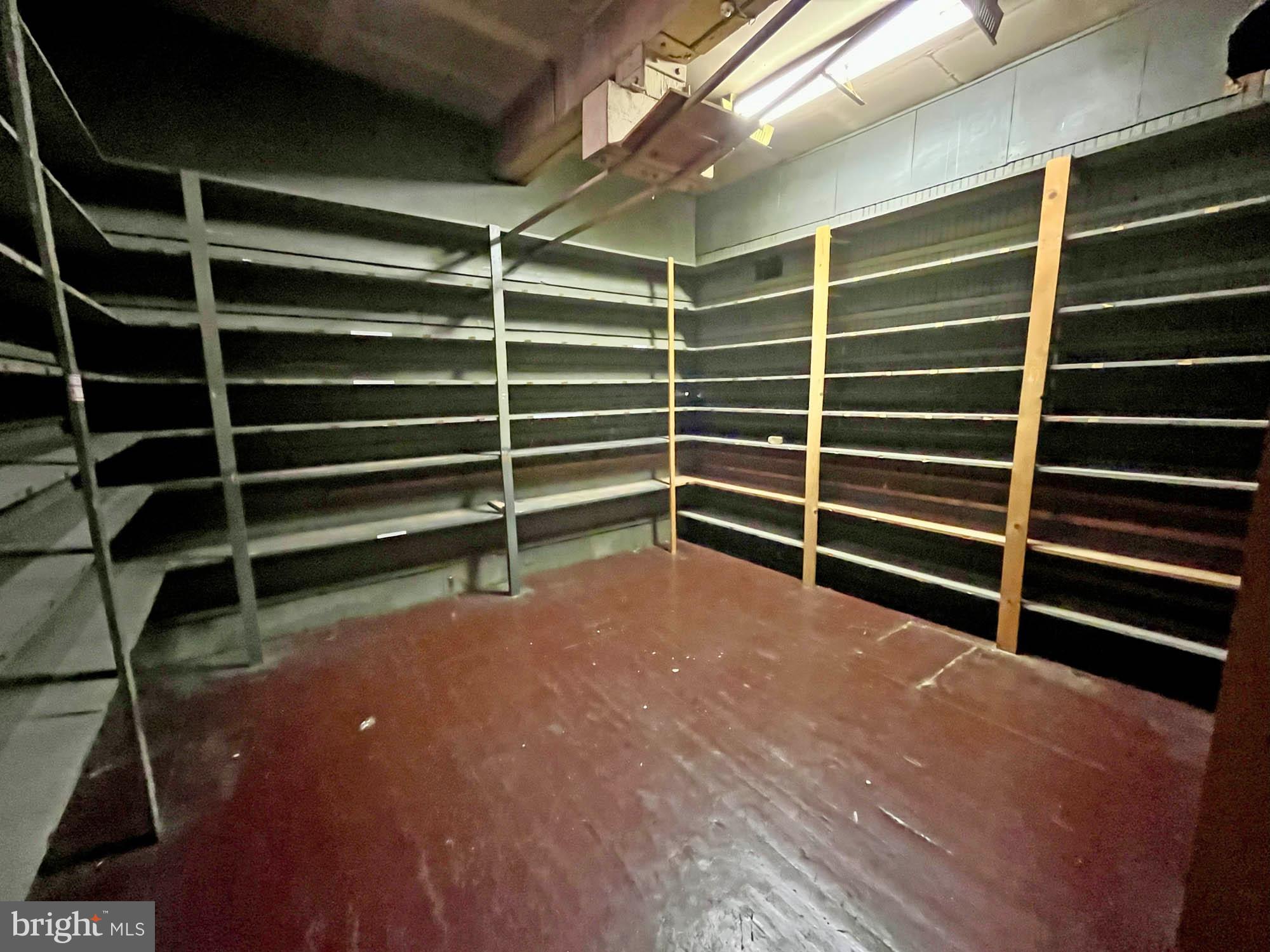 MOUNT VERNON - Commercial Sale