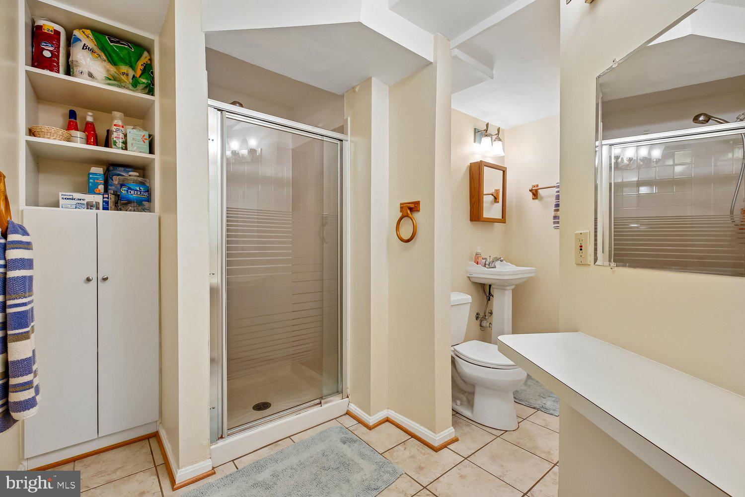 KENSINGTON VIEW - Residential