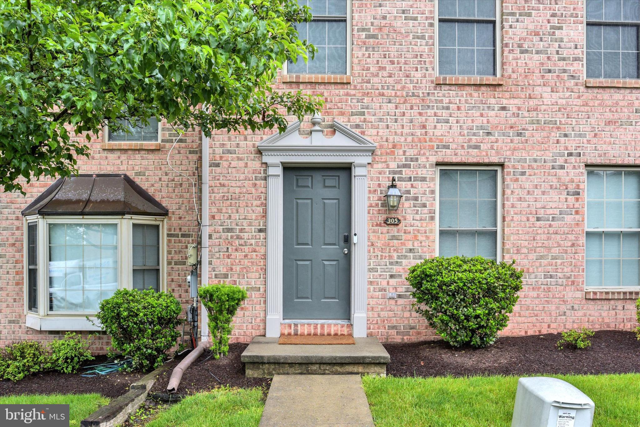305 SADDLE RIDGE COURT
