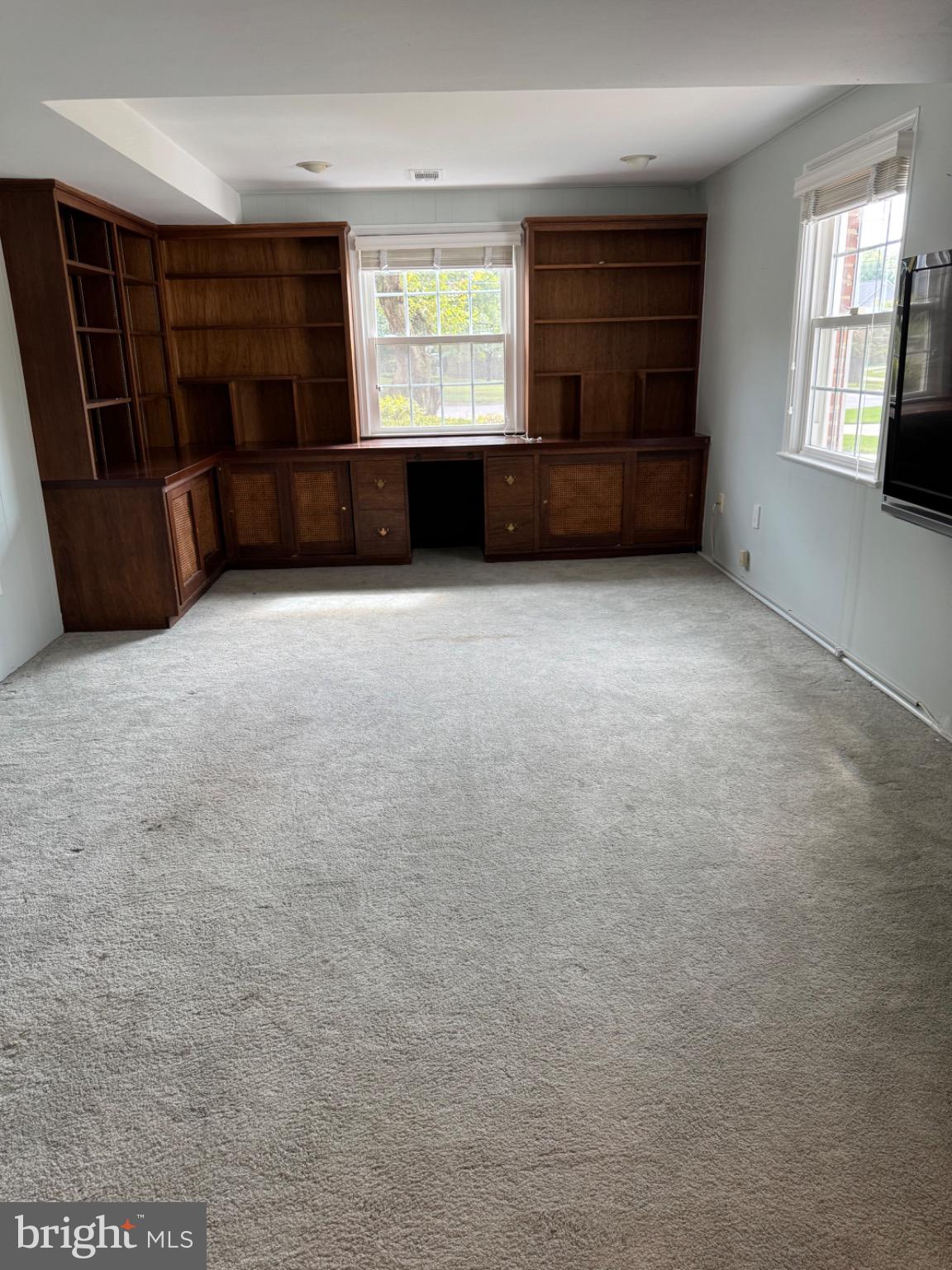 KENWOOD PARK - Residential Lease