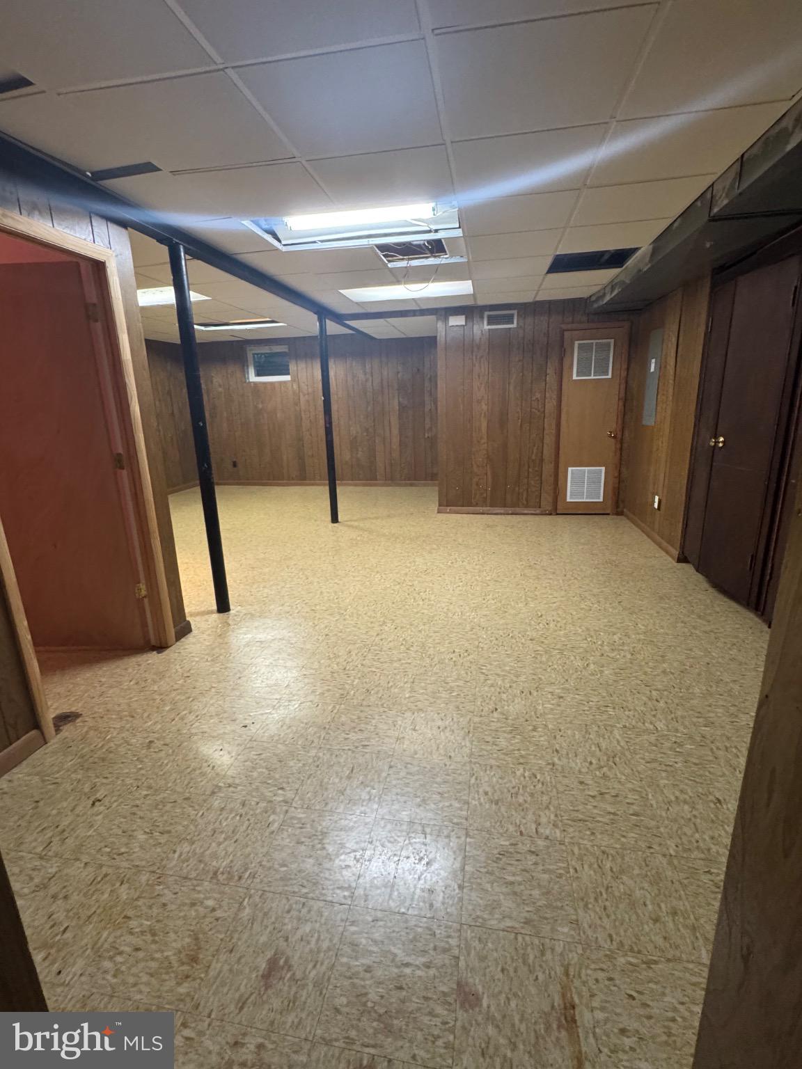 KENWOOD PARK - Residential Lease