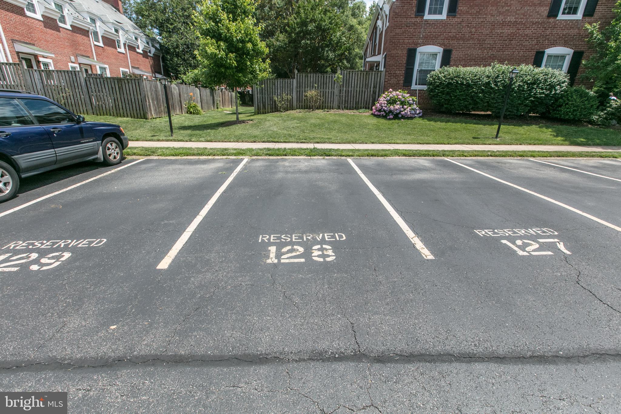 FAIRLINGTON - Residential