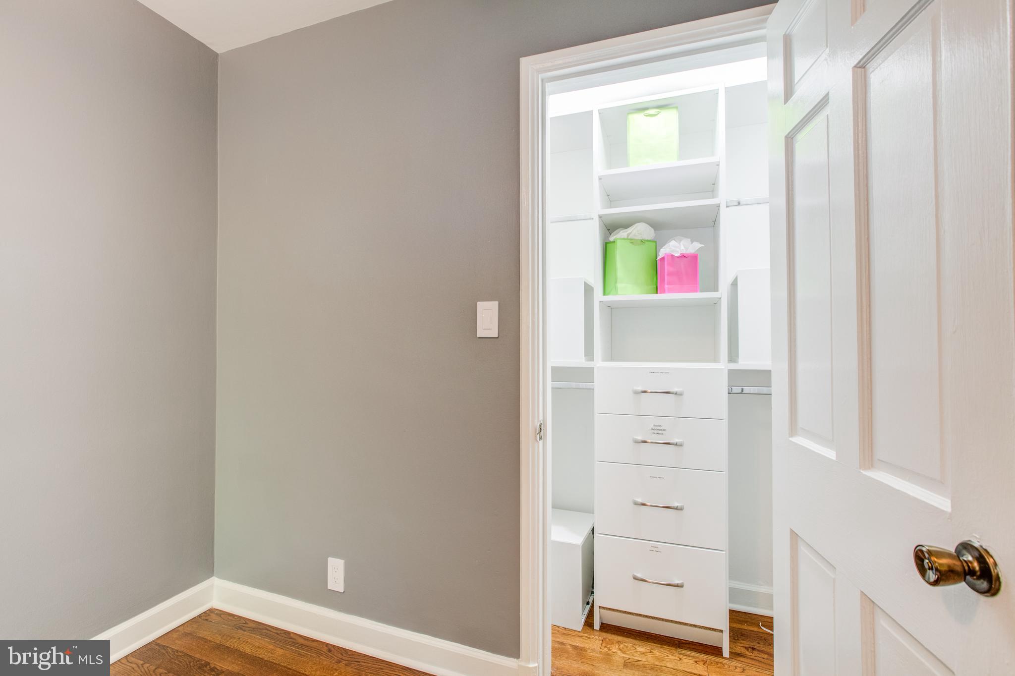 FAIRLINGTON - Residential