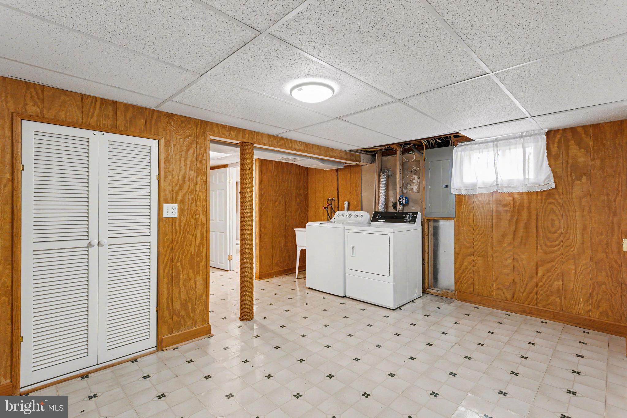MOUNTAIN FARMS - Residential