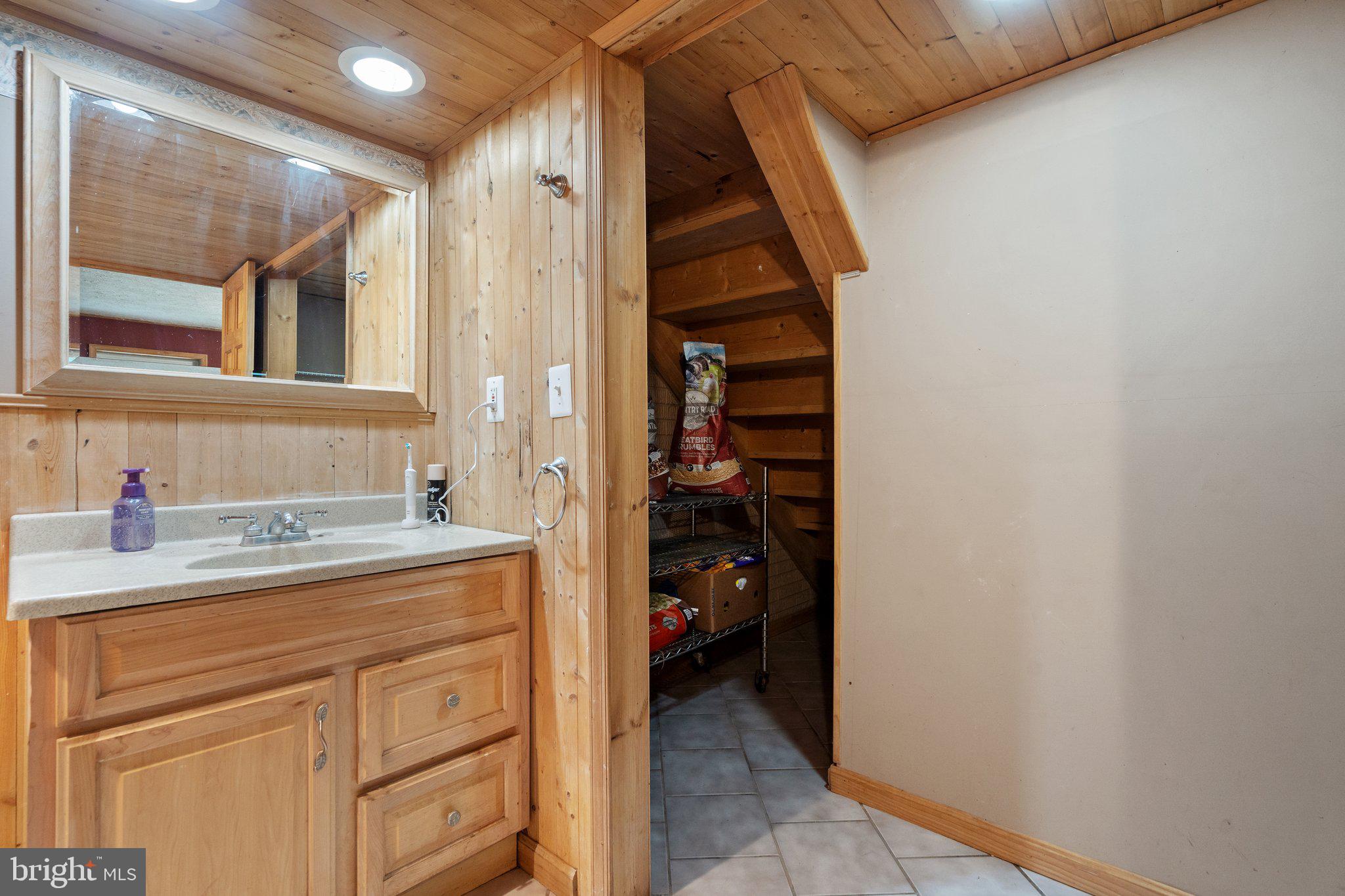 SHEN FARMS MT LAKE - Residential