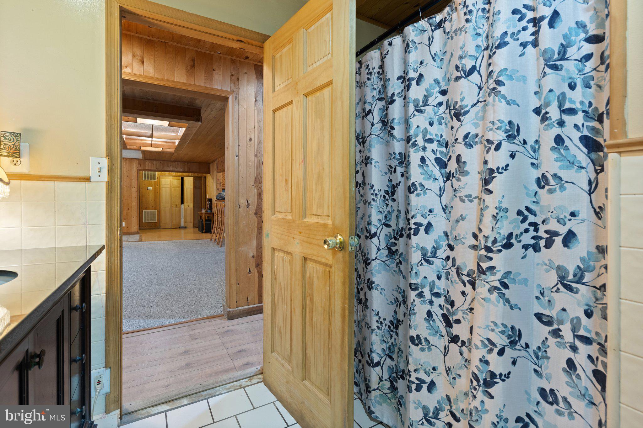 SHEN FARMS MT LAKE - Residential