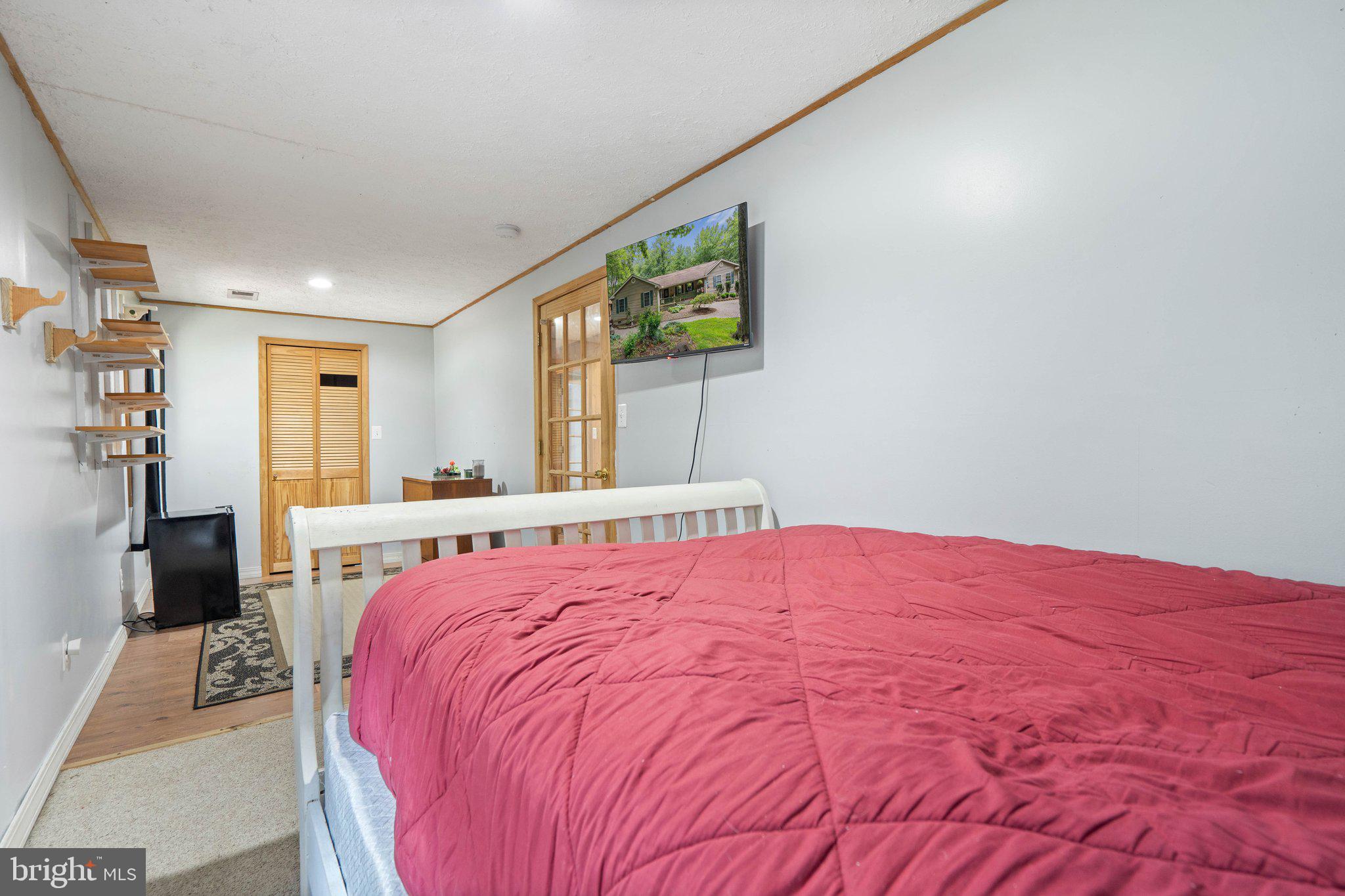 SHEN FARMS MT LAKE - Residential