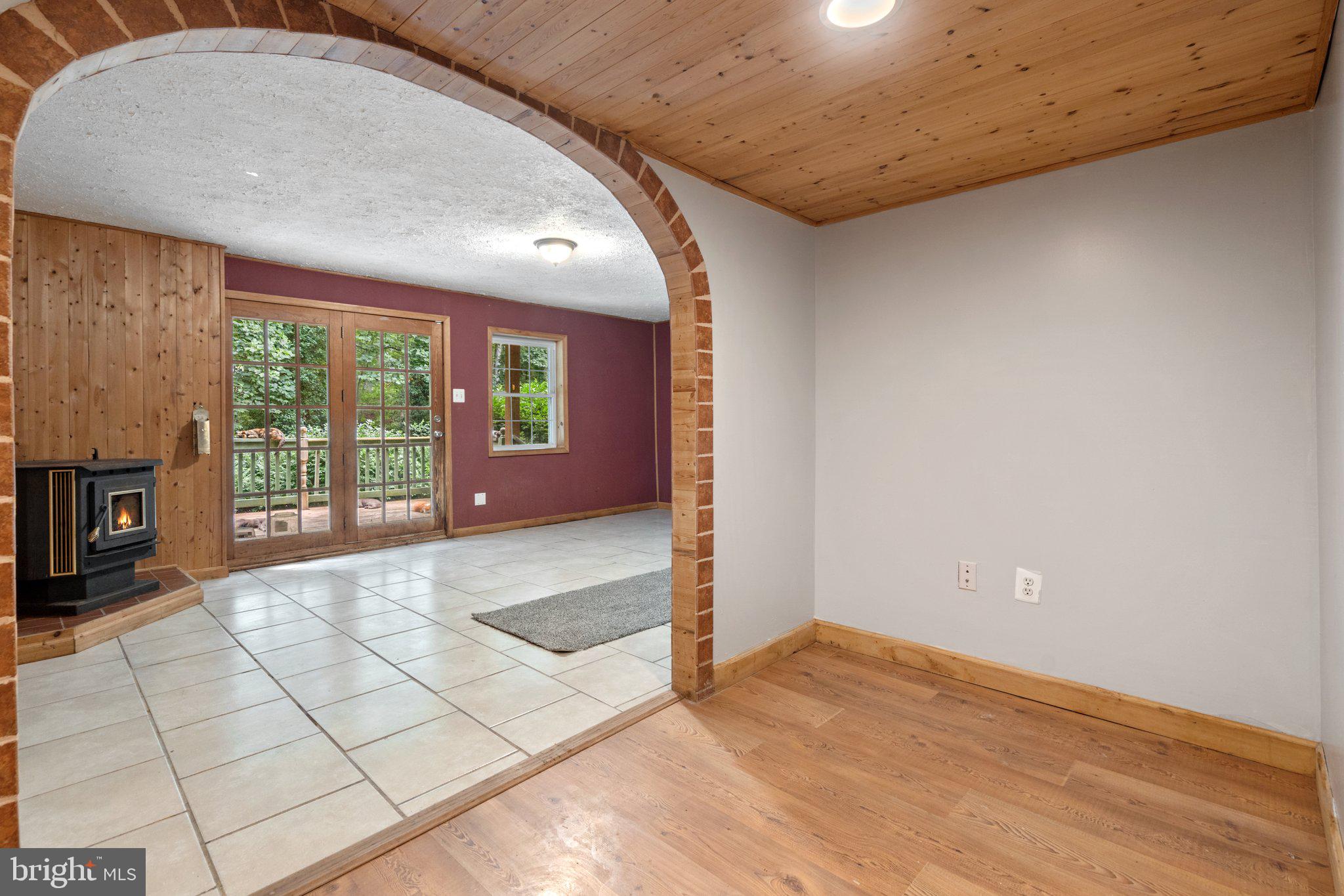 SHEN FARMS MT LAKE - Residential